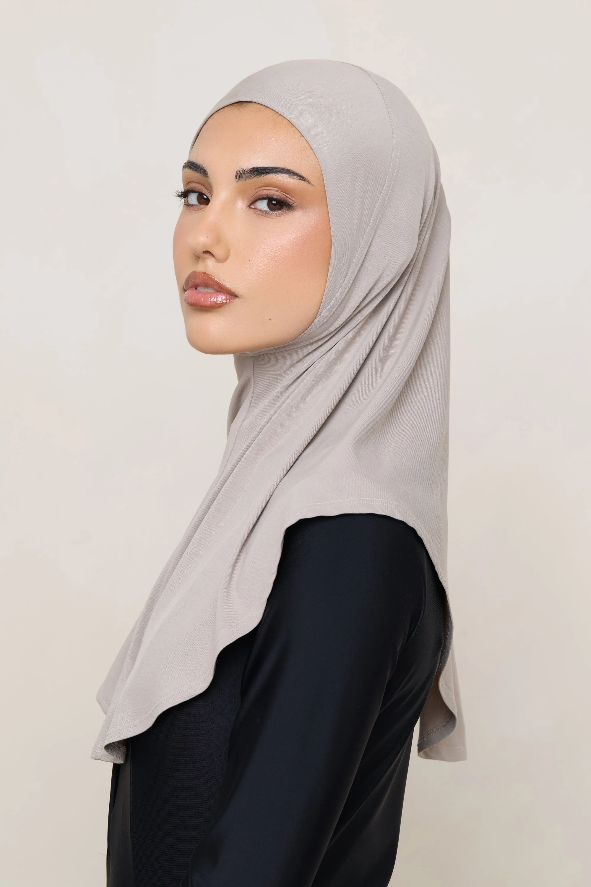 Amira Bamboo Jersey Instant Hijab - Mink - Image 4
