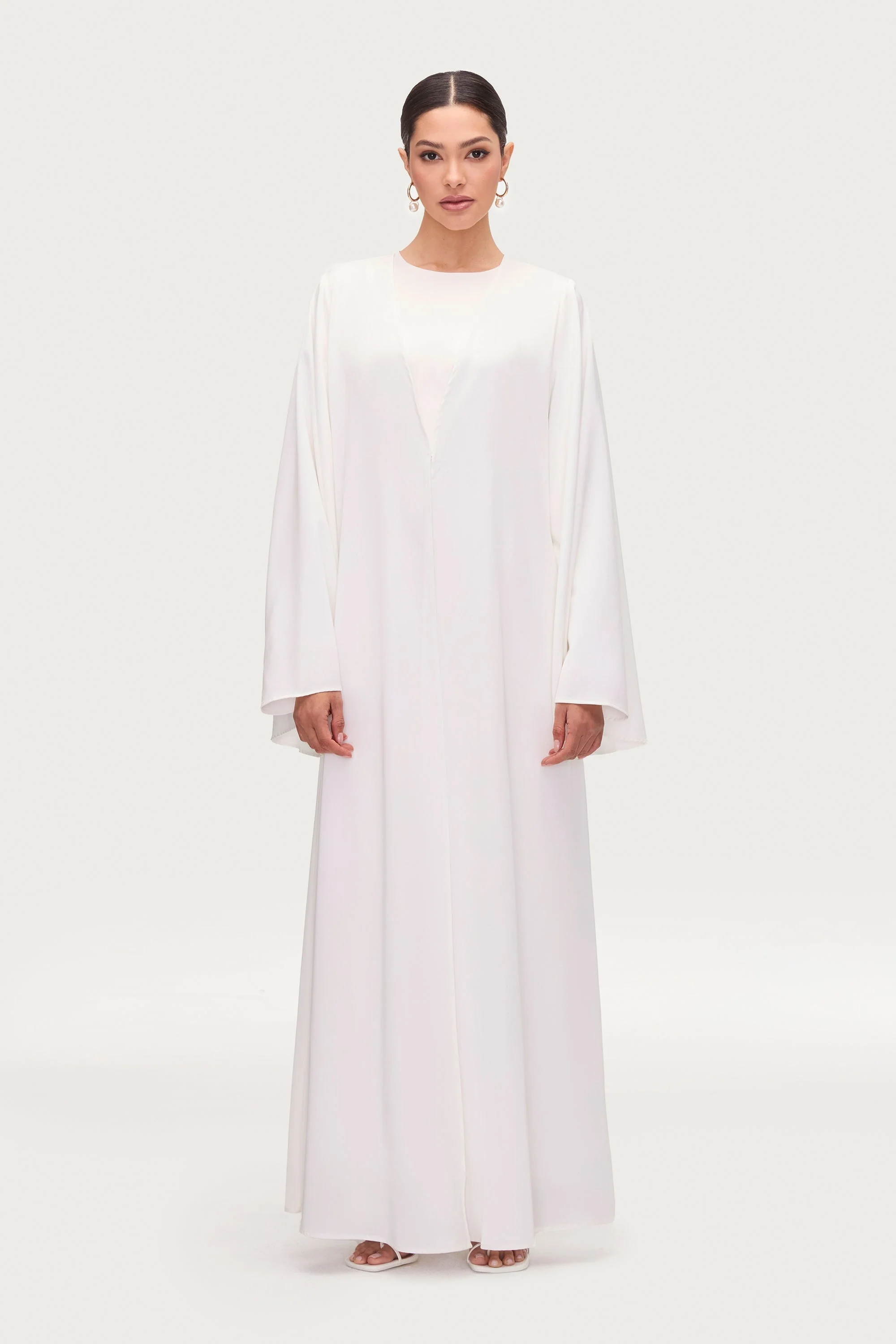 Arwa Flare Sleeve Open Abaya - White - Image 3