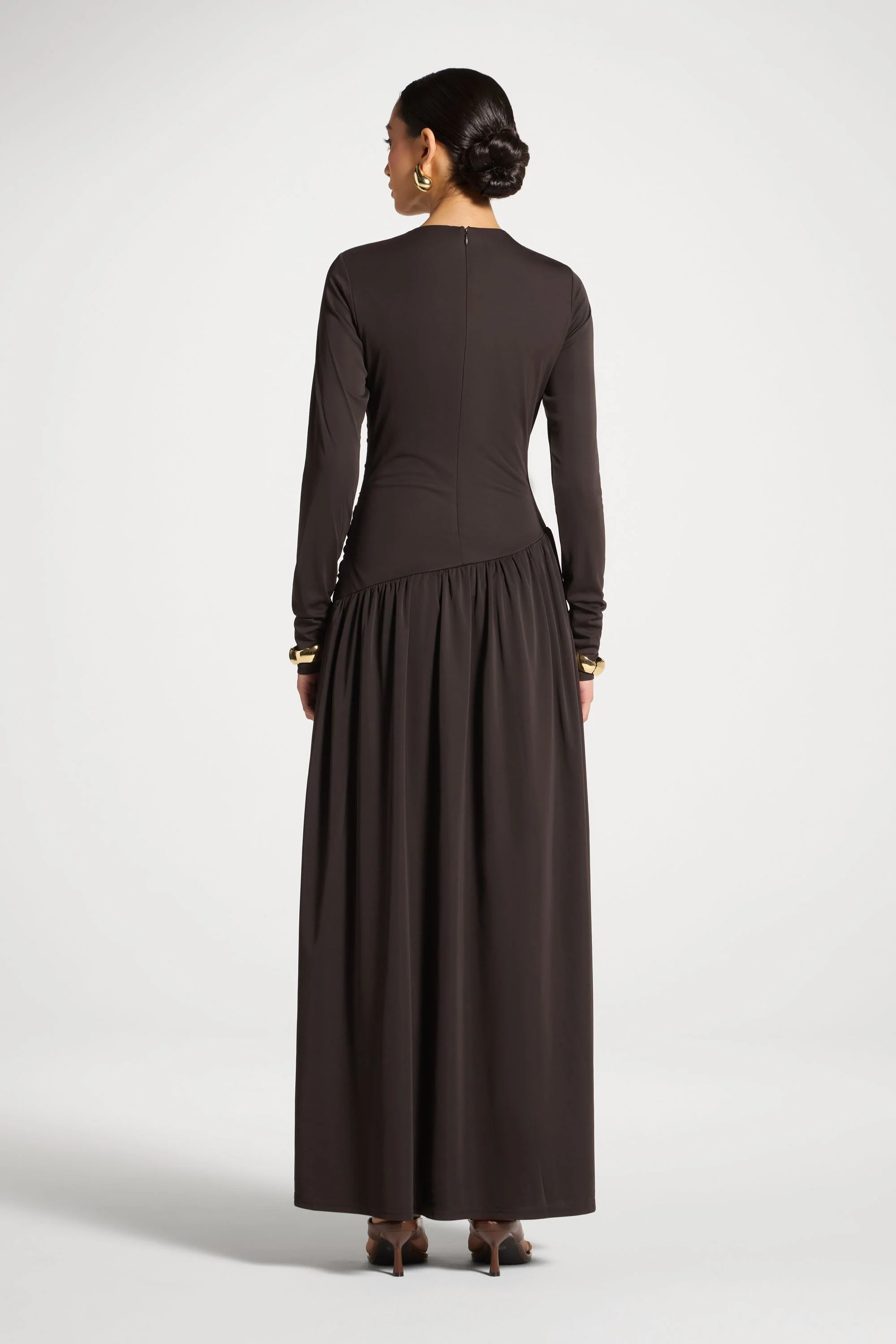Asymmetrical Waist Rouched Maxi Dress - Chocolate - Image 5