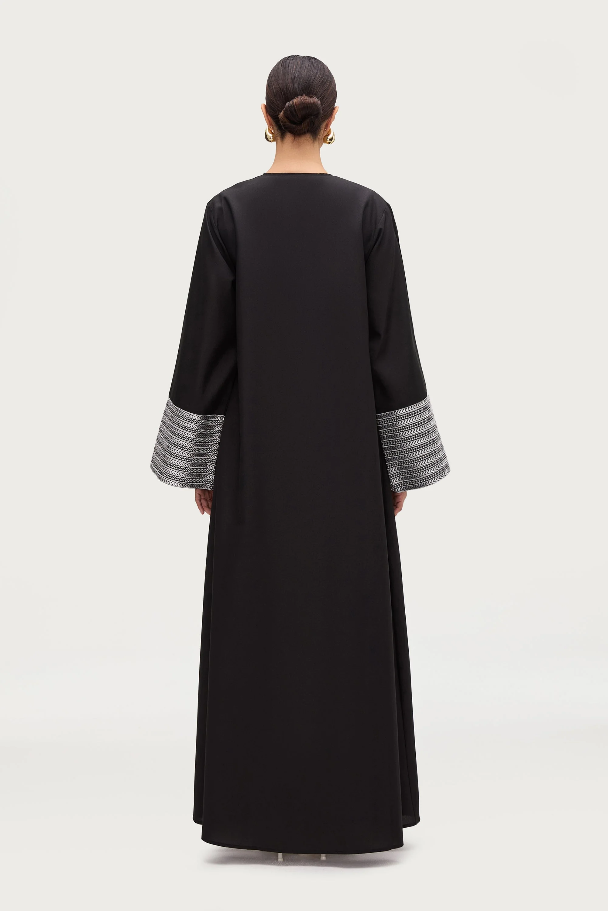 Basma Embroidered Open Abaya - Black - Image 4