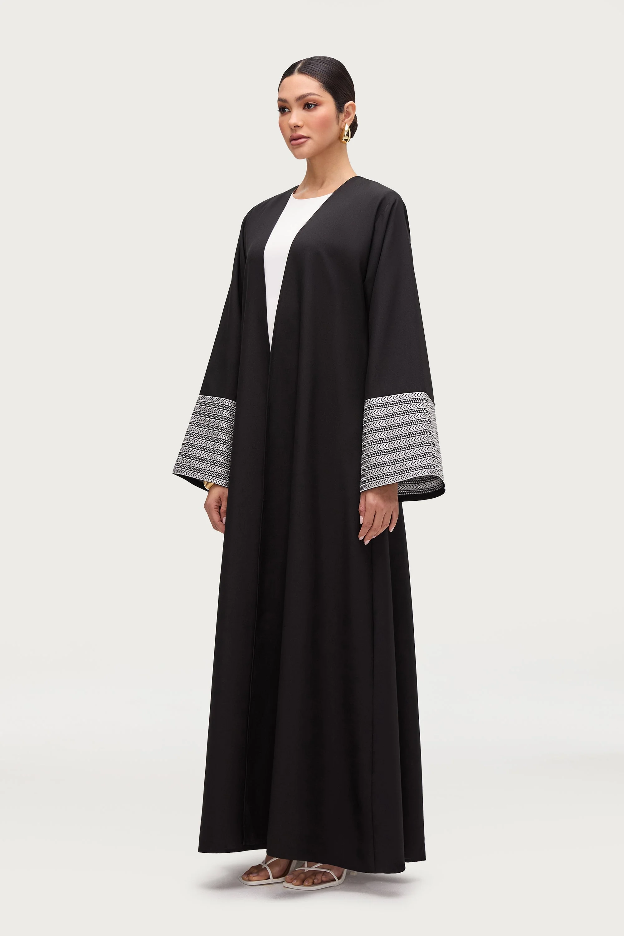 Basma Embroidered Open Abaya - Black - Image 5