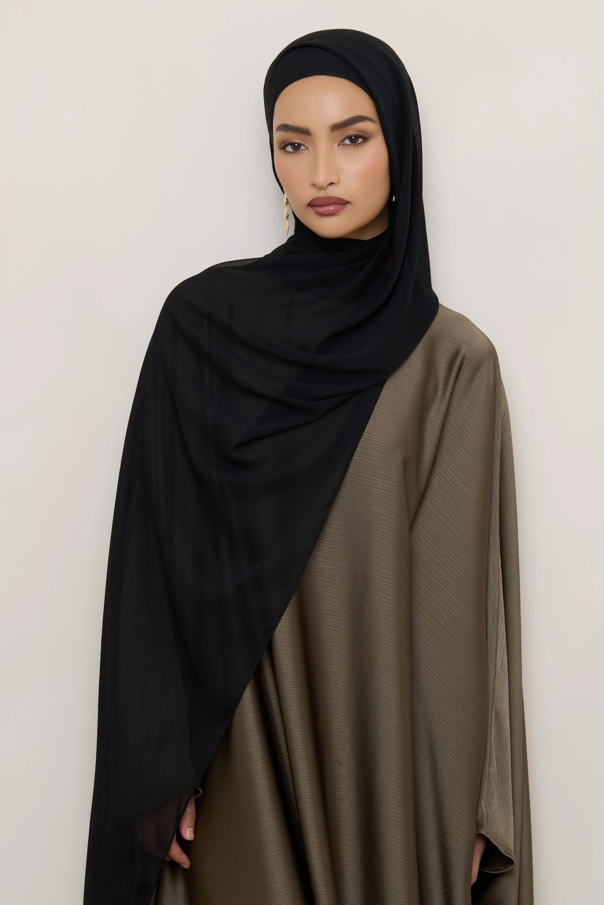 Chiffon Crinkle Hijab - Black - Image 5