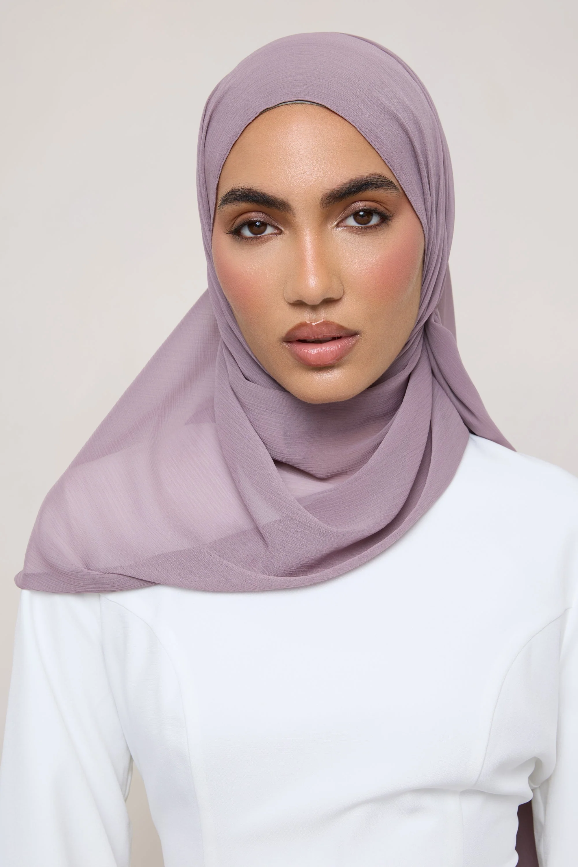 Chiffon Crinkle Hijab - Deep Taupe - Image 3