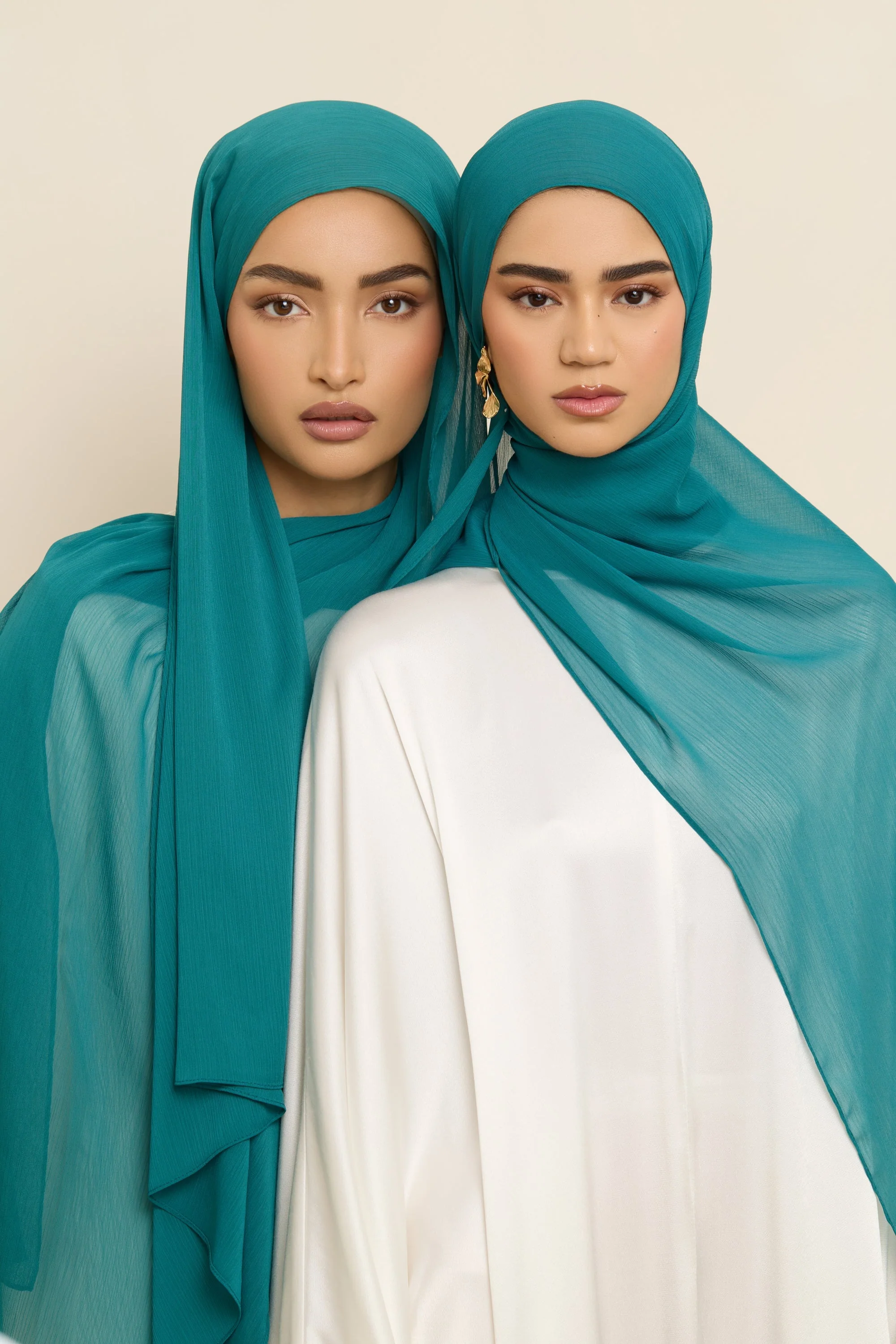 Chiffon Crinkle Hijab - Teal - Image 4