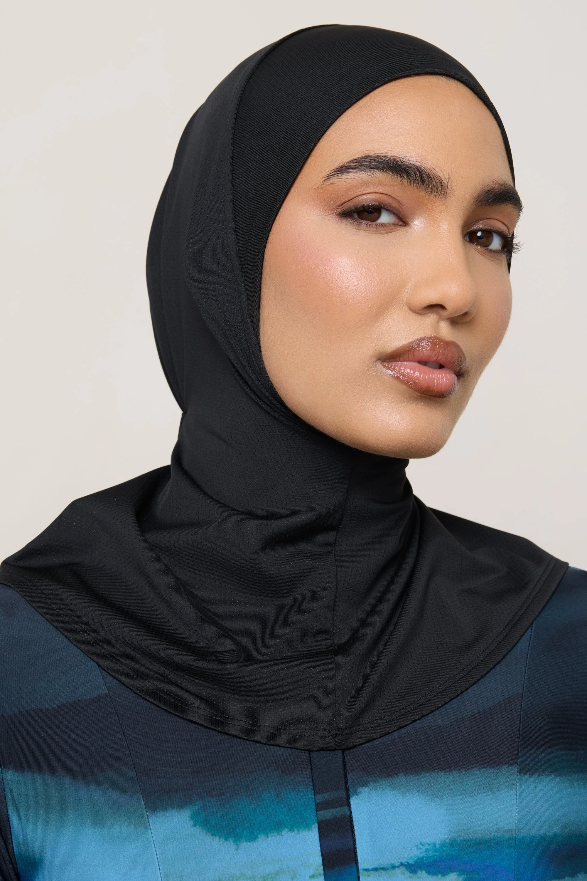Instant Tie Back Mesh Swim Hijab - Black - Image 4