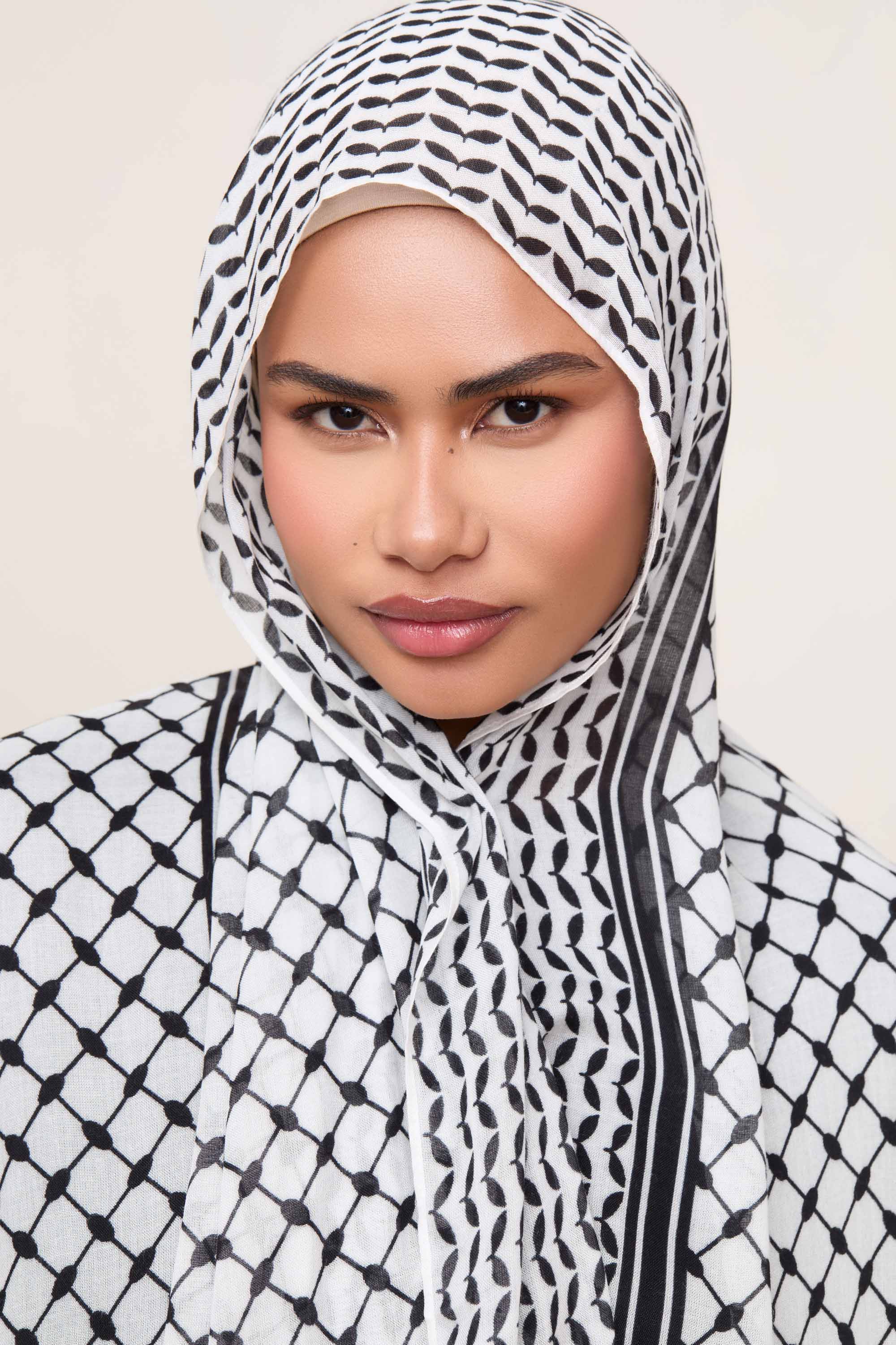 Keffiyeh Modal Hijab - Black - Image 3