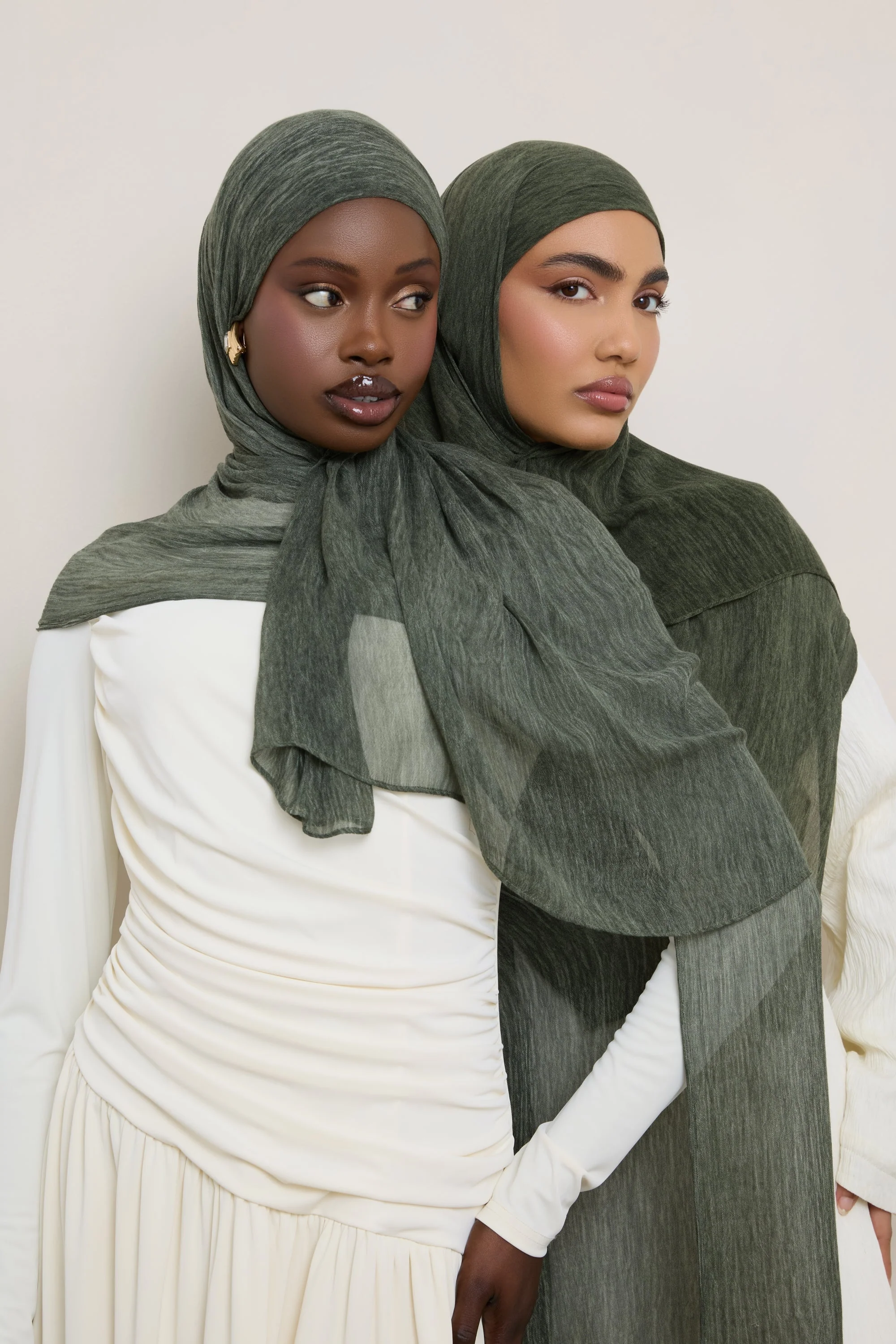 Modal Crinkle Hijab - Dark Forest - Image 3
