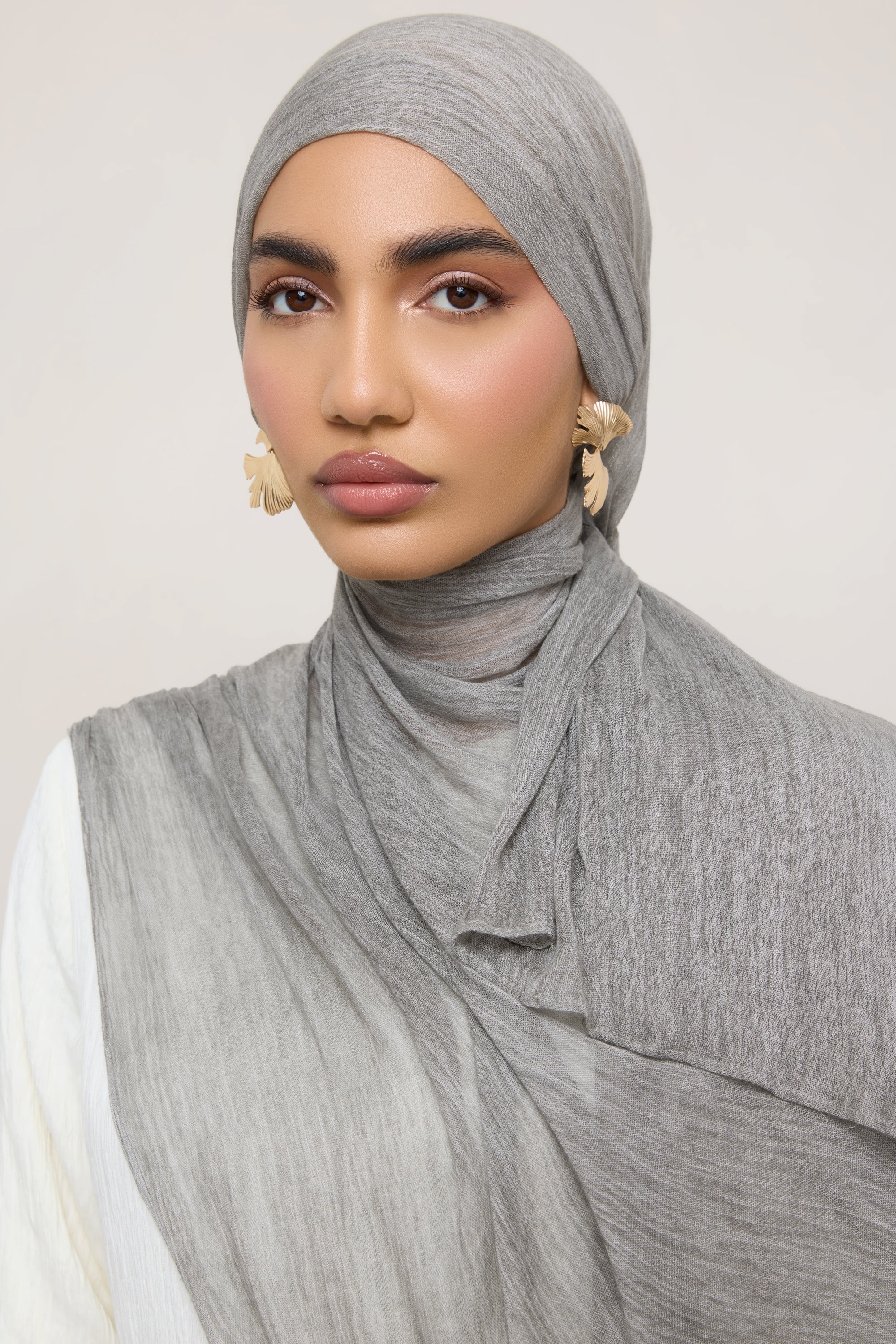 Modal Crinkle Hijab - Grey - Image 4