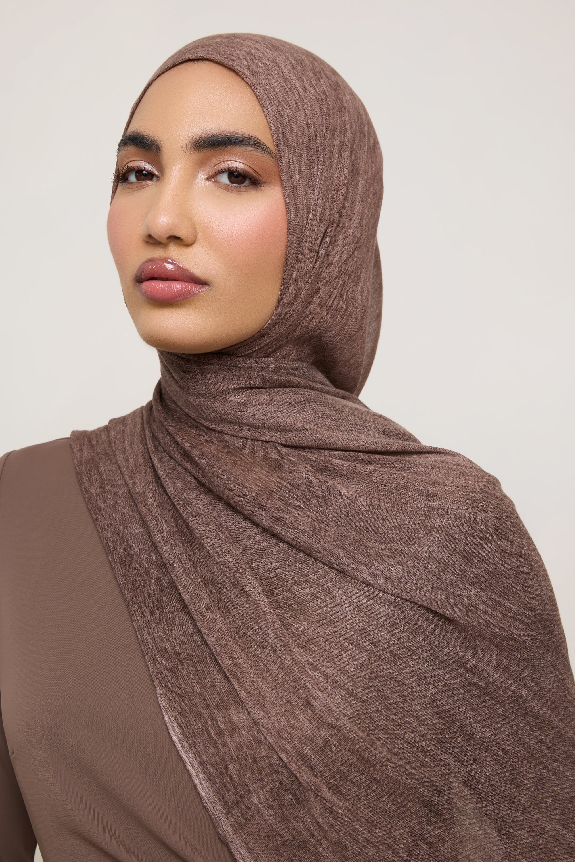 Modal Crinkle Hijab - Mocha - Image 2