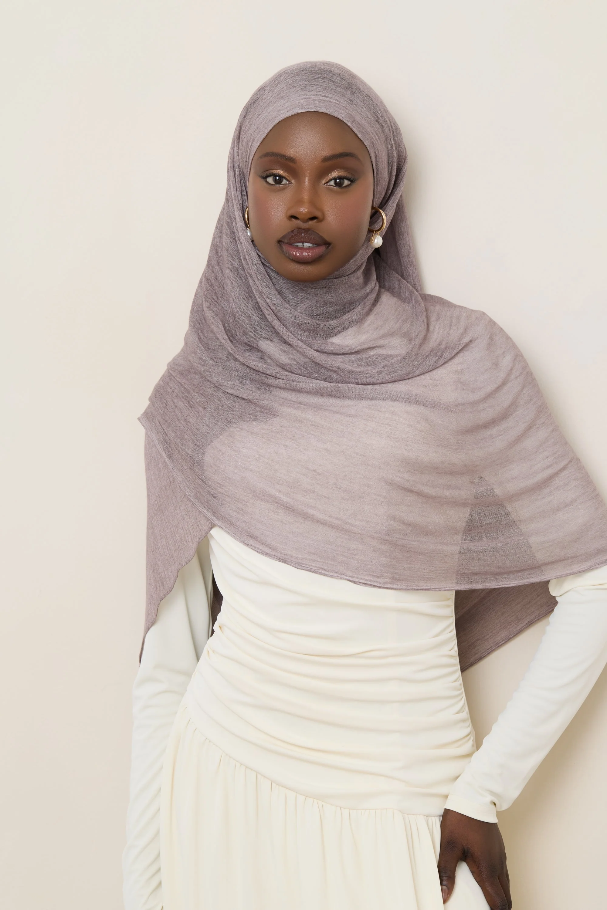 Modal Crinkle Hijab - Mushroom - Image 4