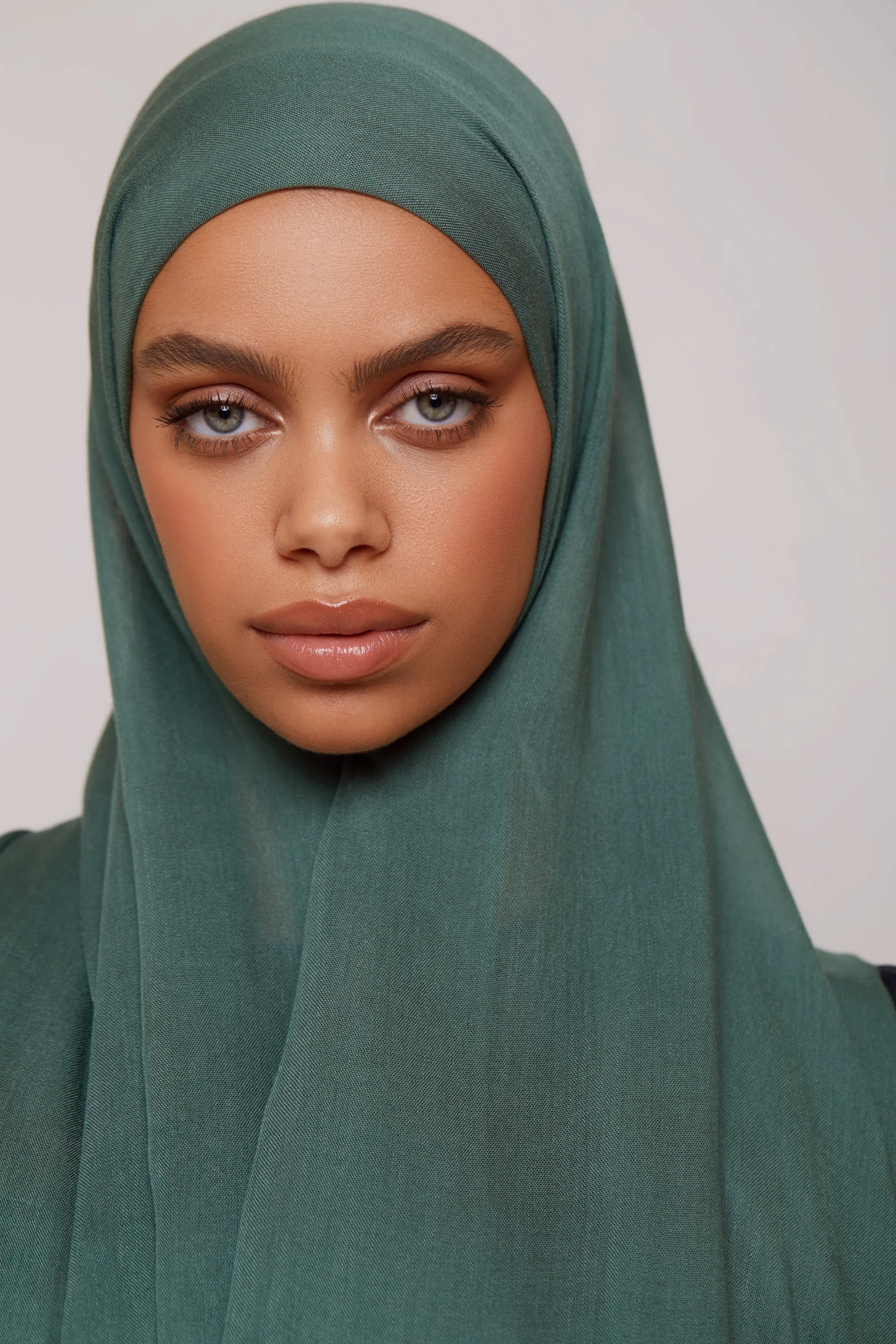 Modal Hijab - Dark Forest - Image 3