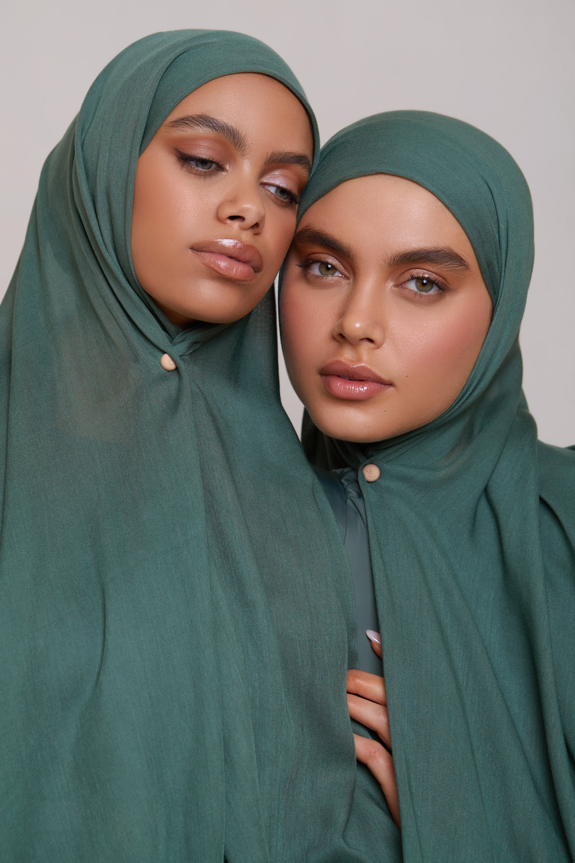 Modal Hijab - Dark Forest - Image 8