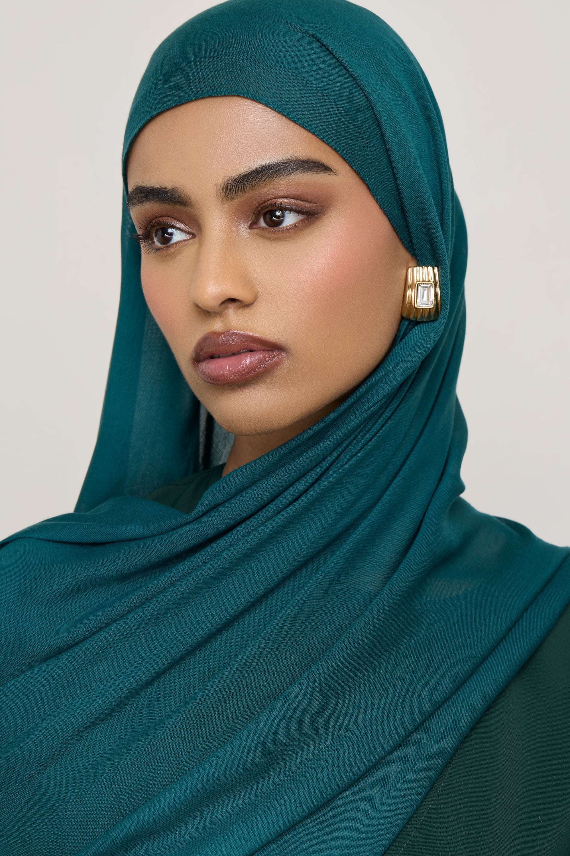 Modal Hijab - Dark Sea - Image 2