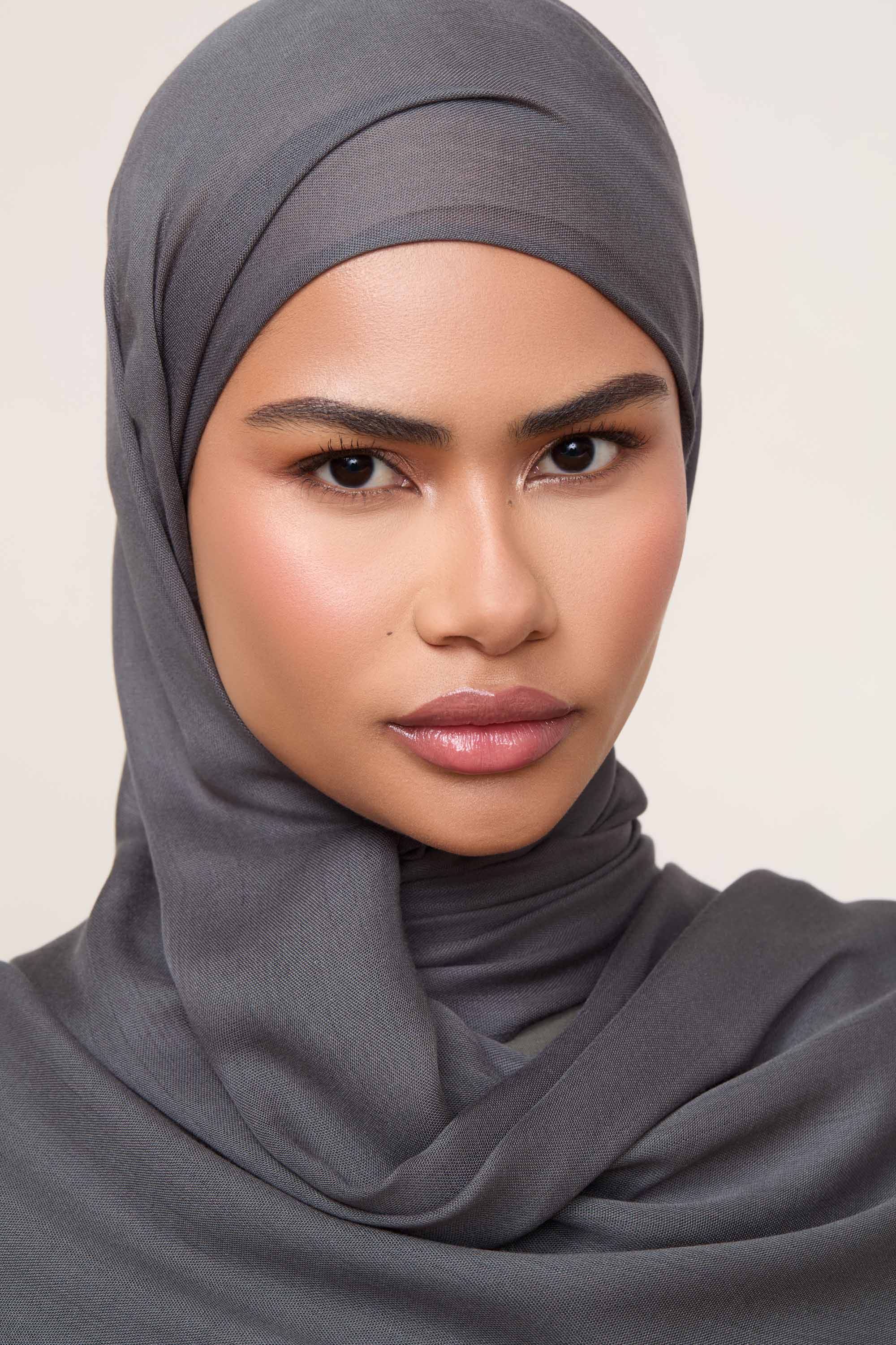 Modal Hijab - Iron