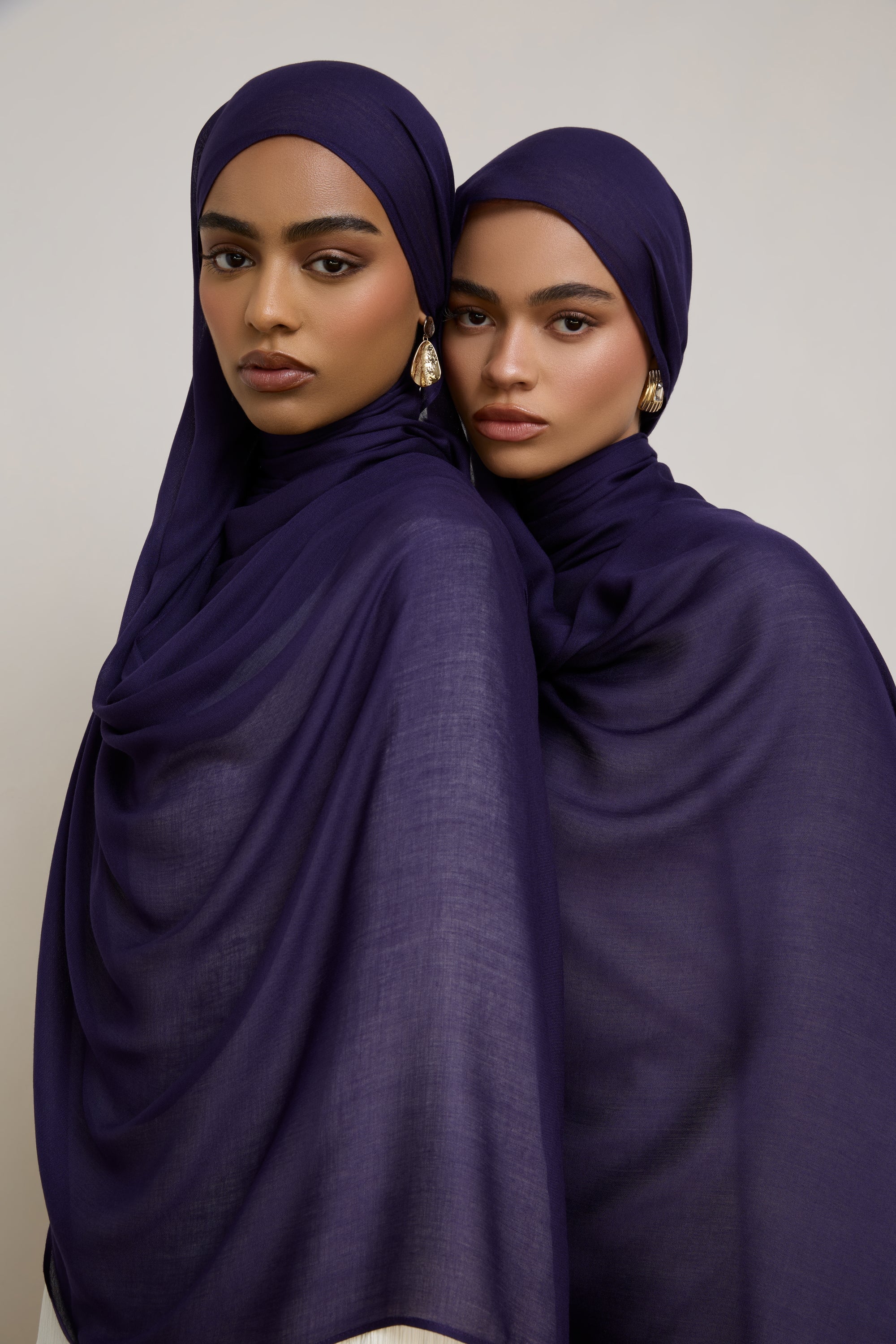 Modal Hijab - Purple Velvet - Image 2