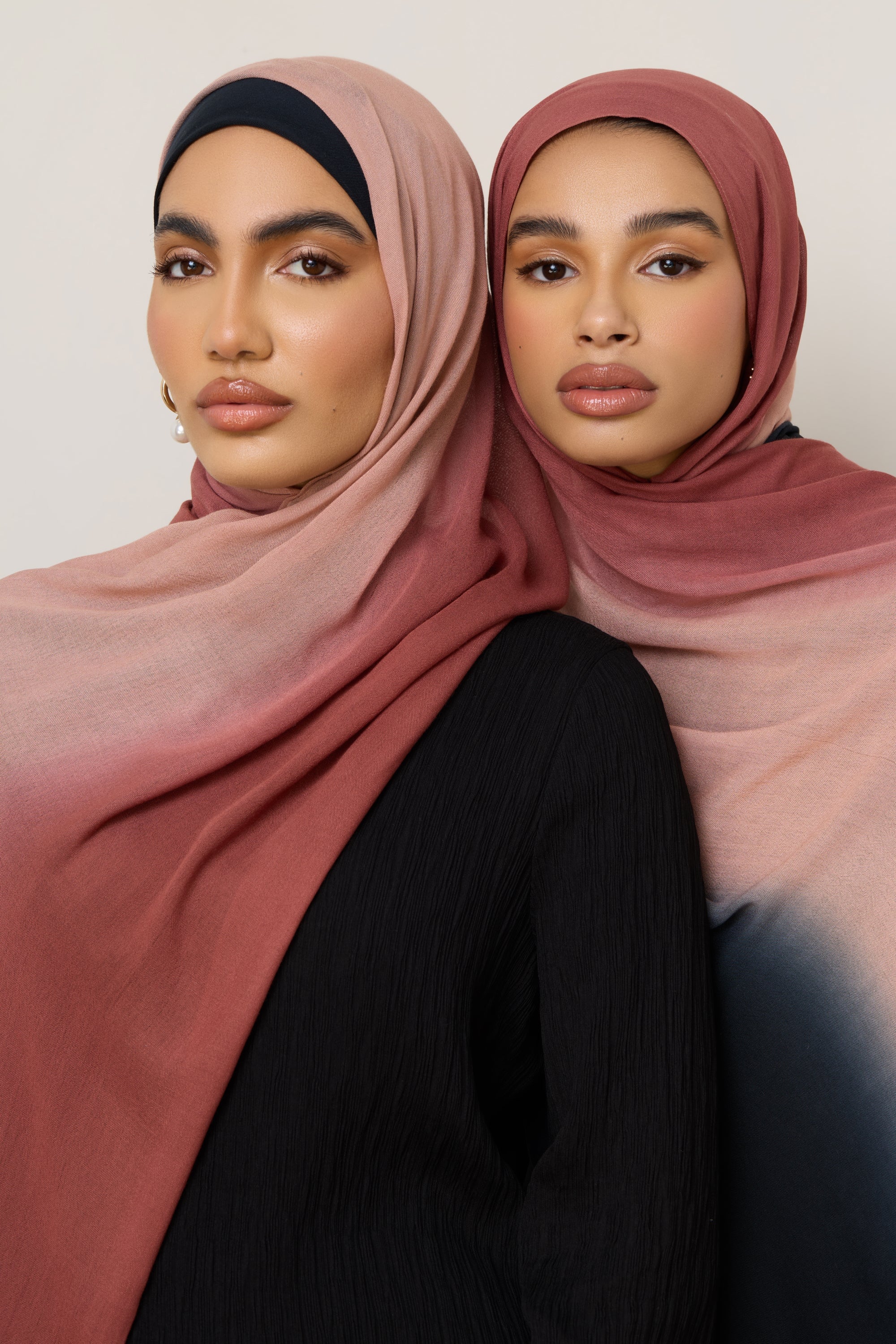 Ombre Modal Hijab - Apple Noir - Image 3