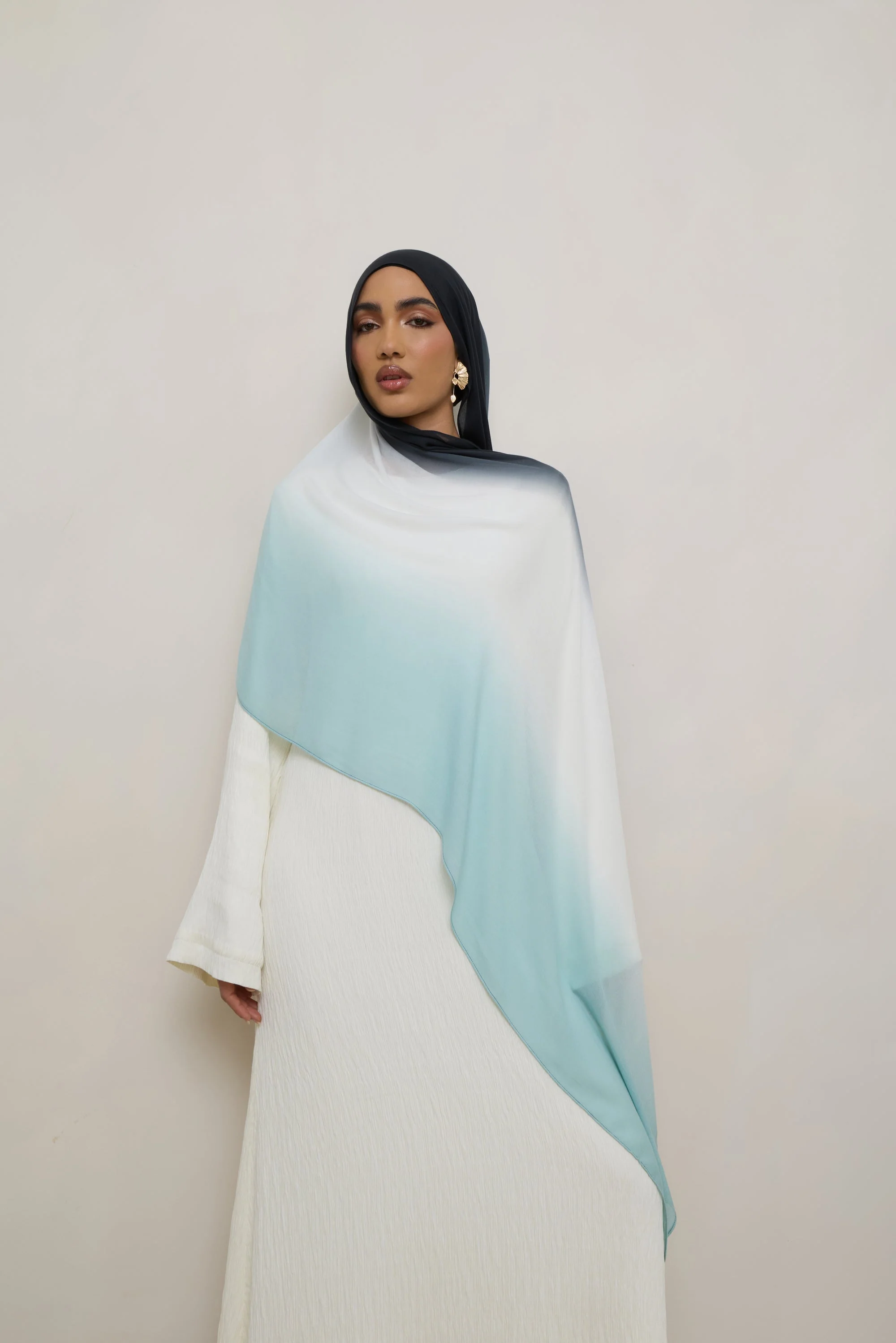 Ombre Modal Hijab - Aquatic Noir - Image 11