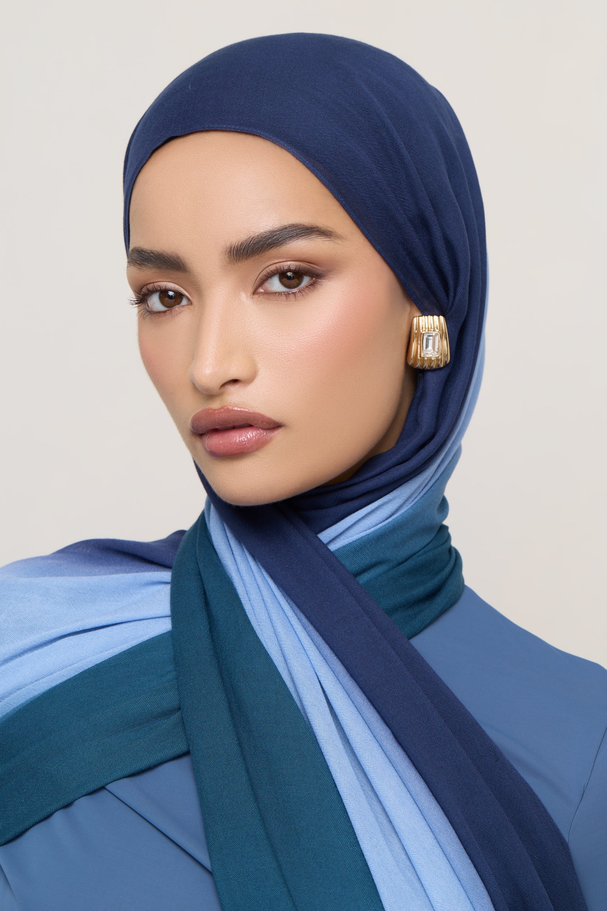 Ombre Modal Hijab - Sky Blue - Image 6