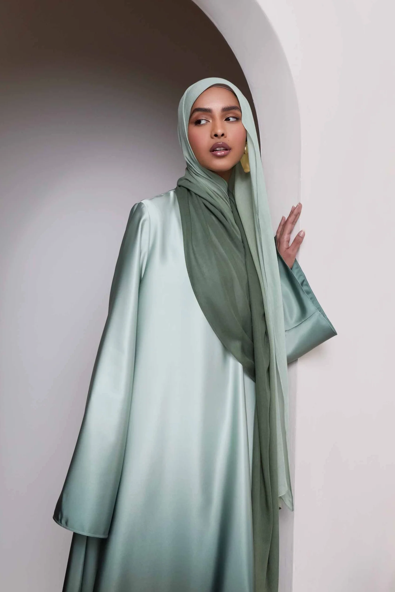 Ombre Modal Hijab - Dark Olive - Image 3