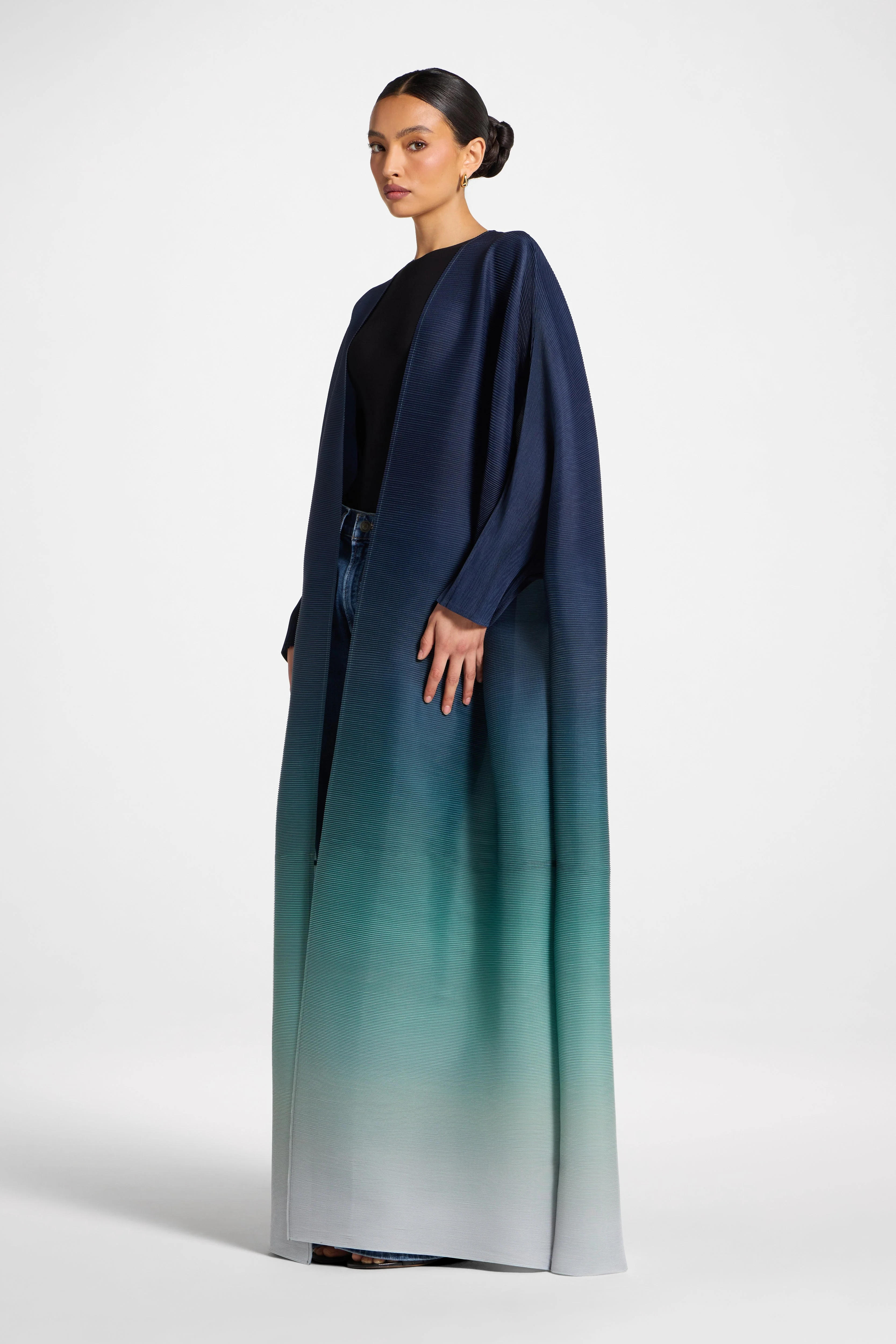 Ombre Pleated Open Abaya - Rainforest Mist - Image 9
