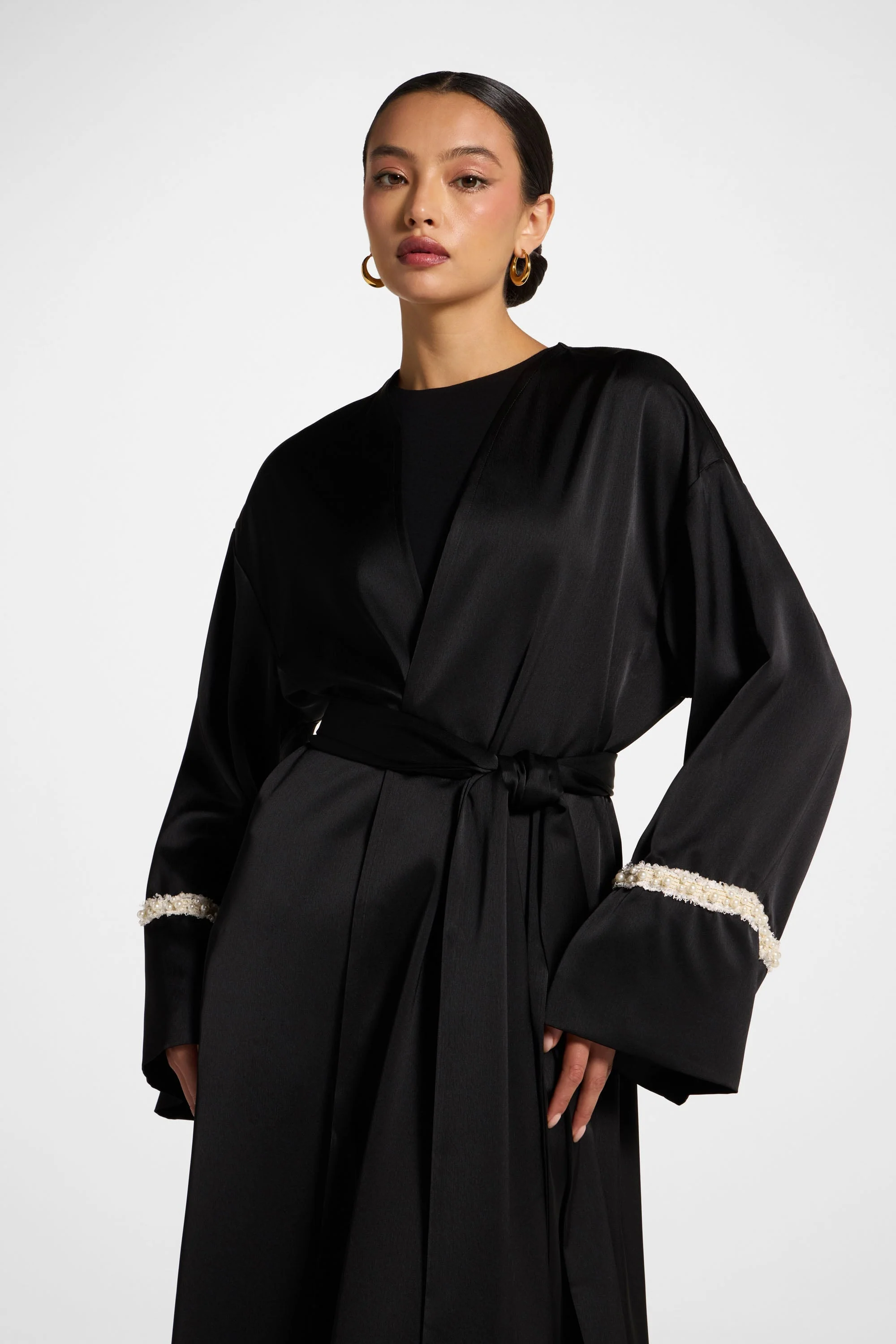 Pearl Trim Abaya - Image 3