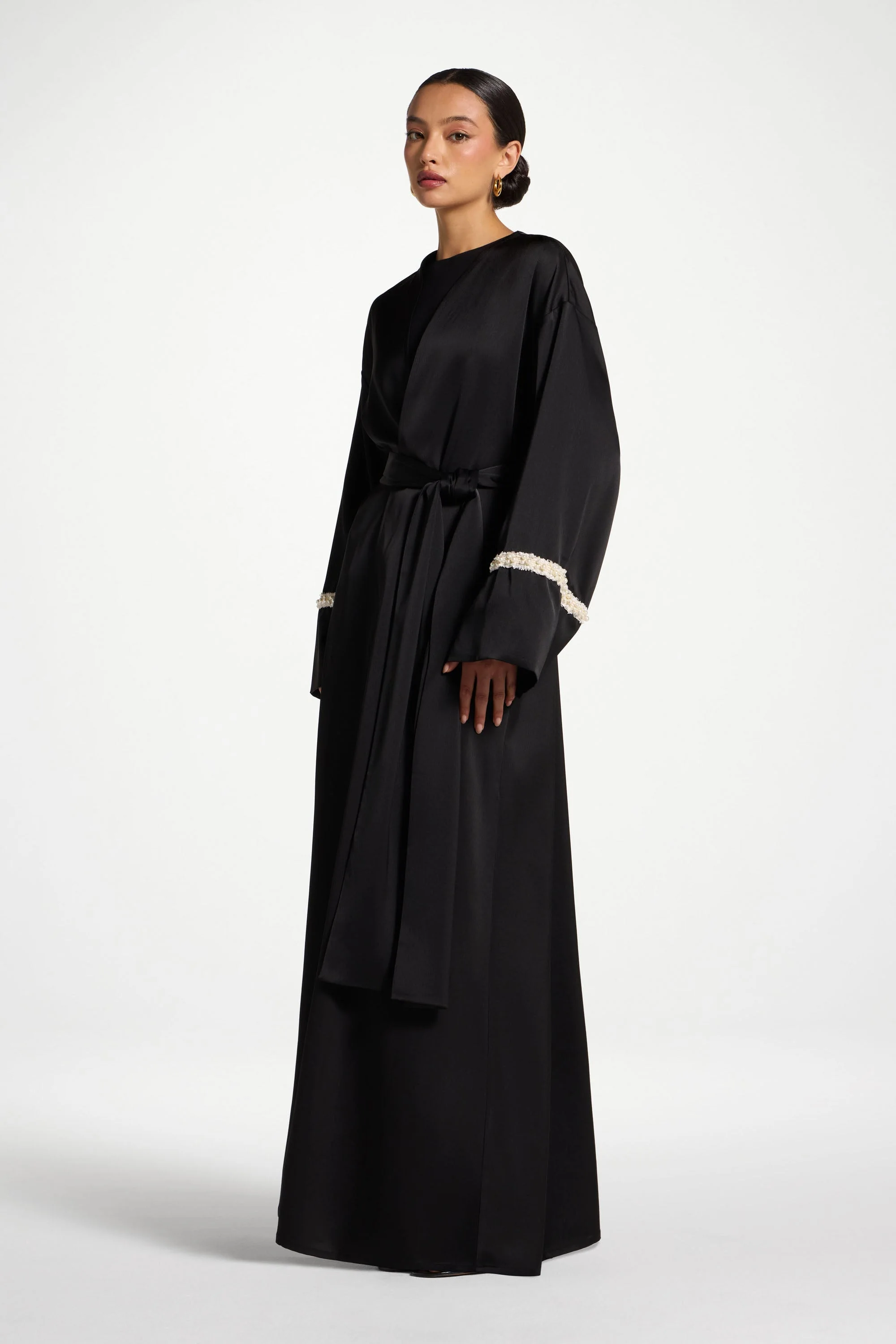Pearl Trim Abaya - Image 4