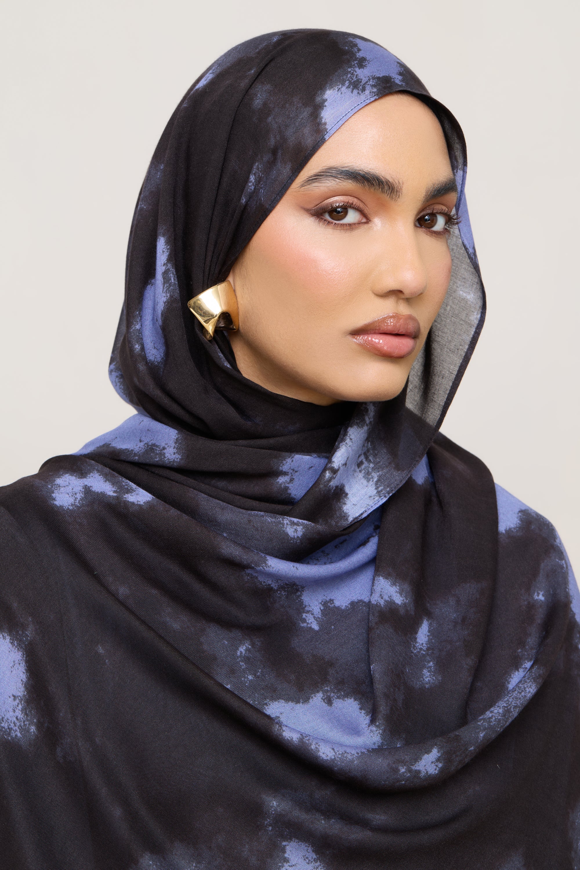 Printed Modal Hijab - Ganache Ice - Image 5