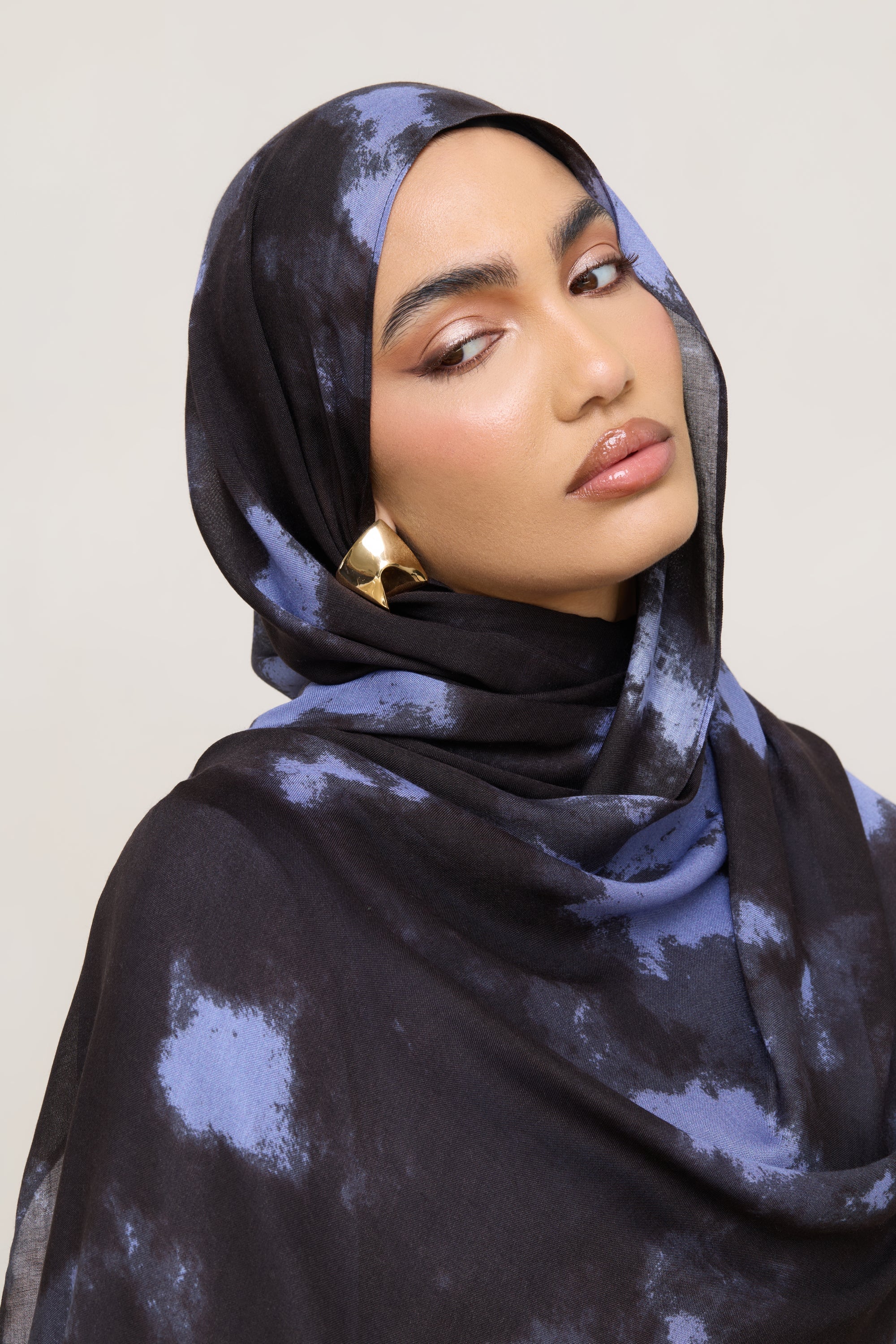 Printed Modal Hijab - Ganache Ice - Image 6