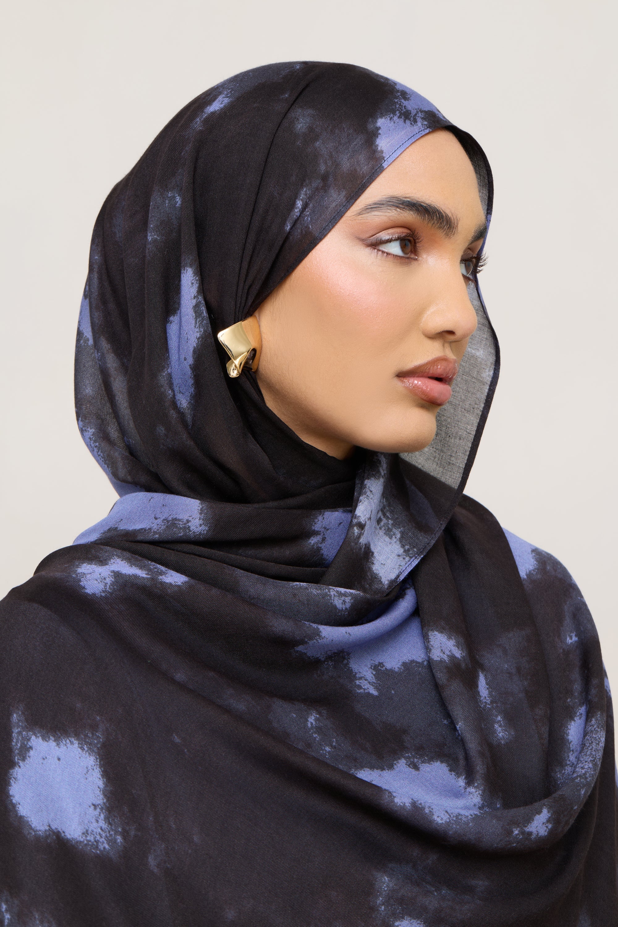 Printed Modal Hijab - Ganache Ice - Image 7