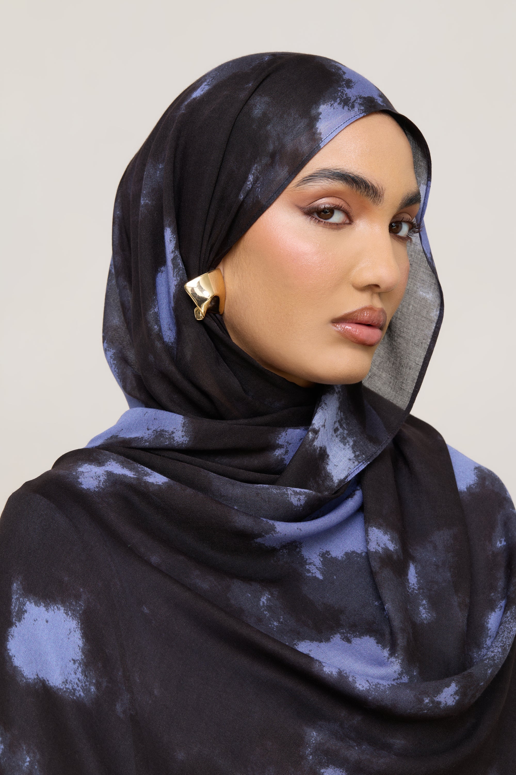 Printed Modal Hijab - Ganache Ice - Image 8