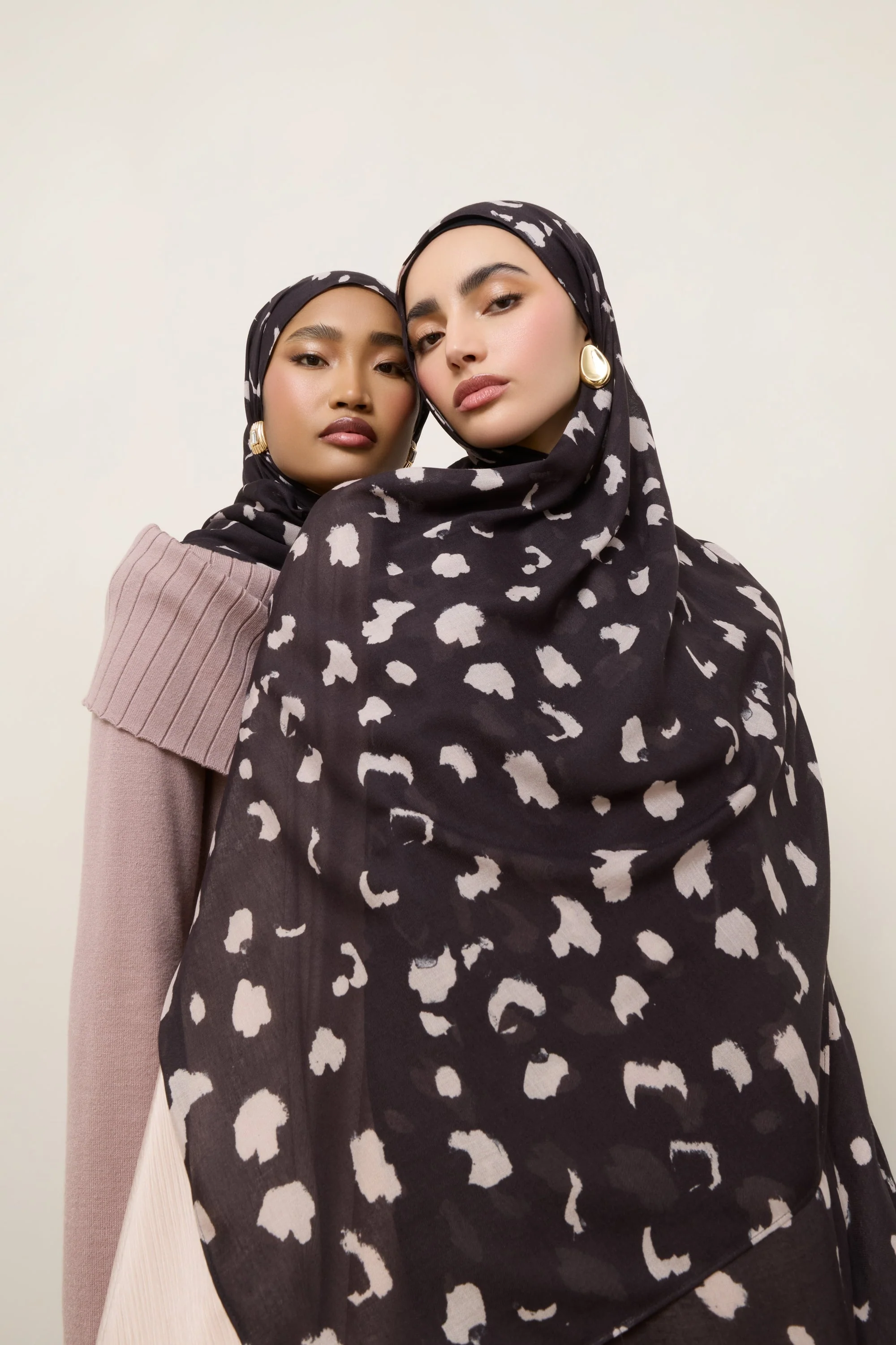Printed Modal Hijab - Velvet Cocoa - Image 3