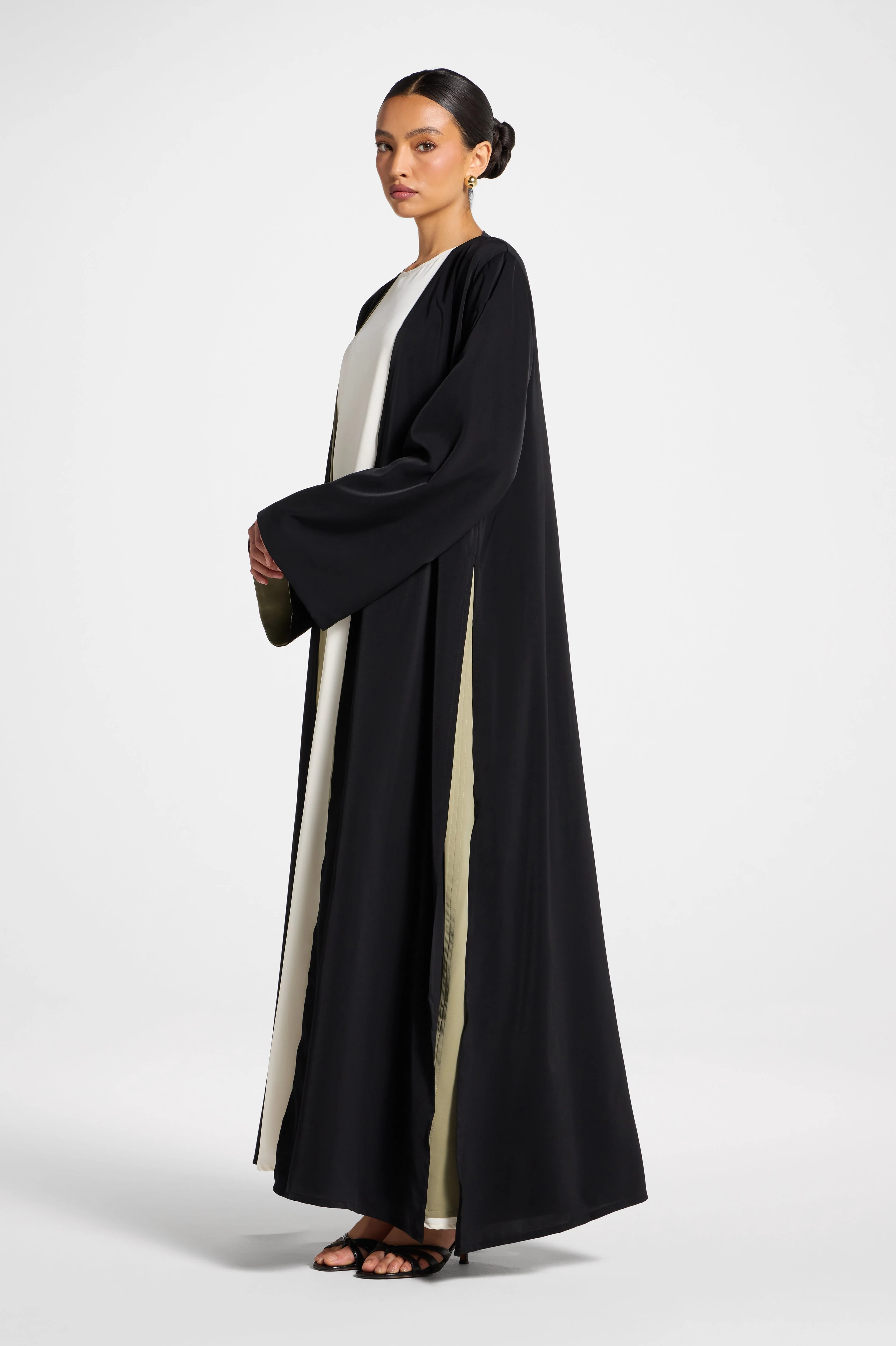 Contrast Open Abaya - Midnight Forest - Image 2