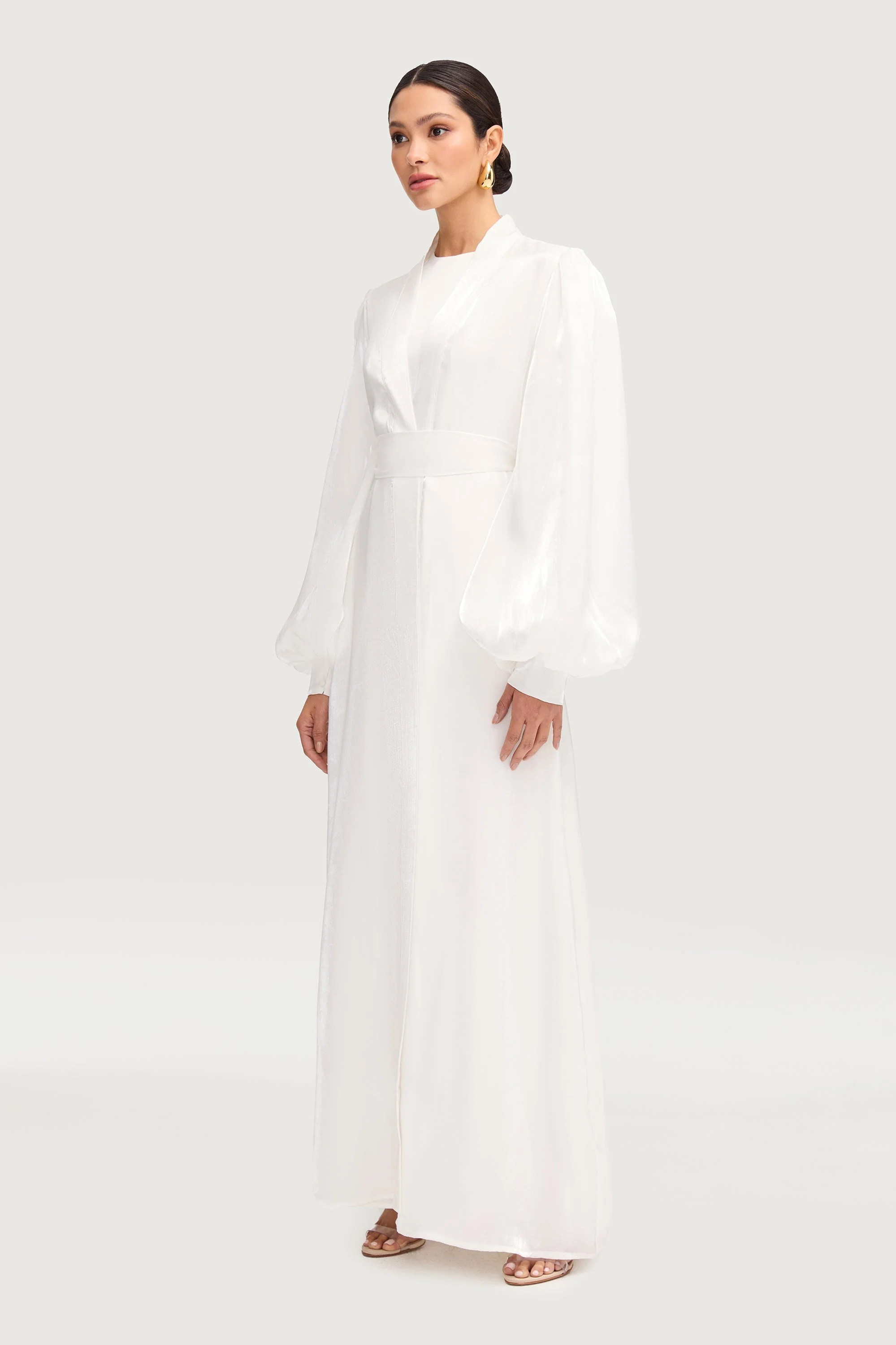 Safaa Two Piece Dress & Abaya Set - White - Image 4