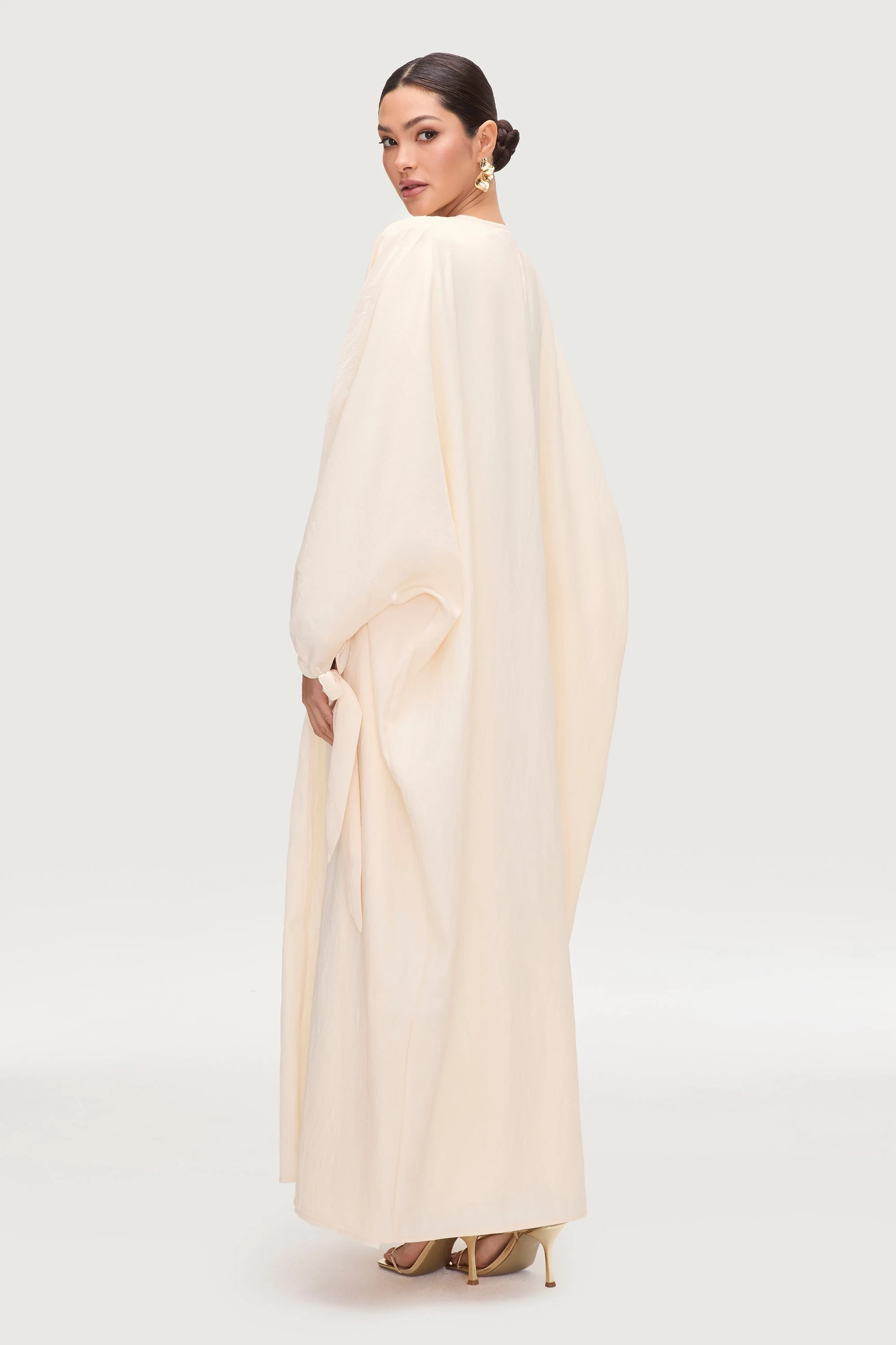 Safiyah Open Abaya - Panna Cotta - Image 6