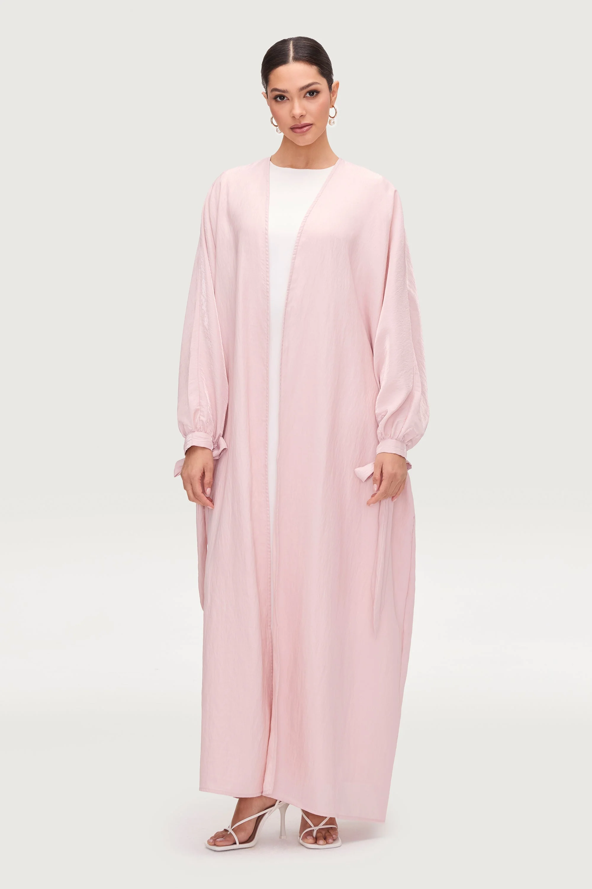 Safiyah Open Abaya - Pastel Pink - Image 3