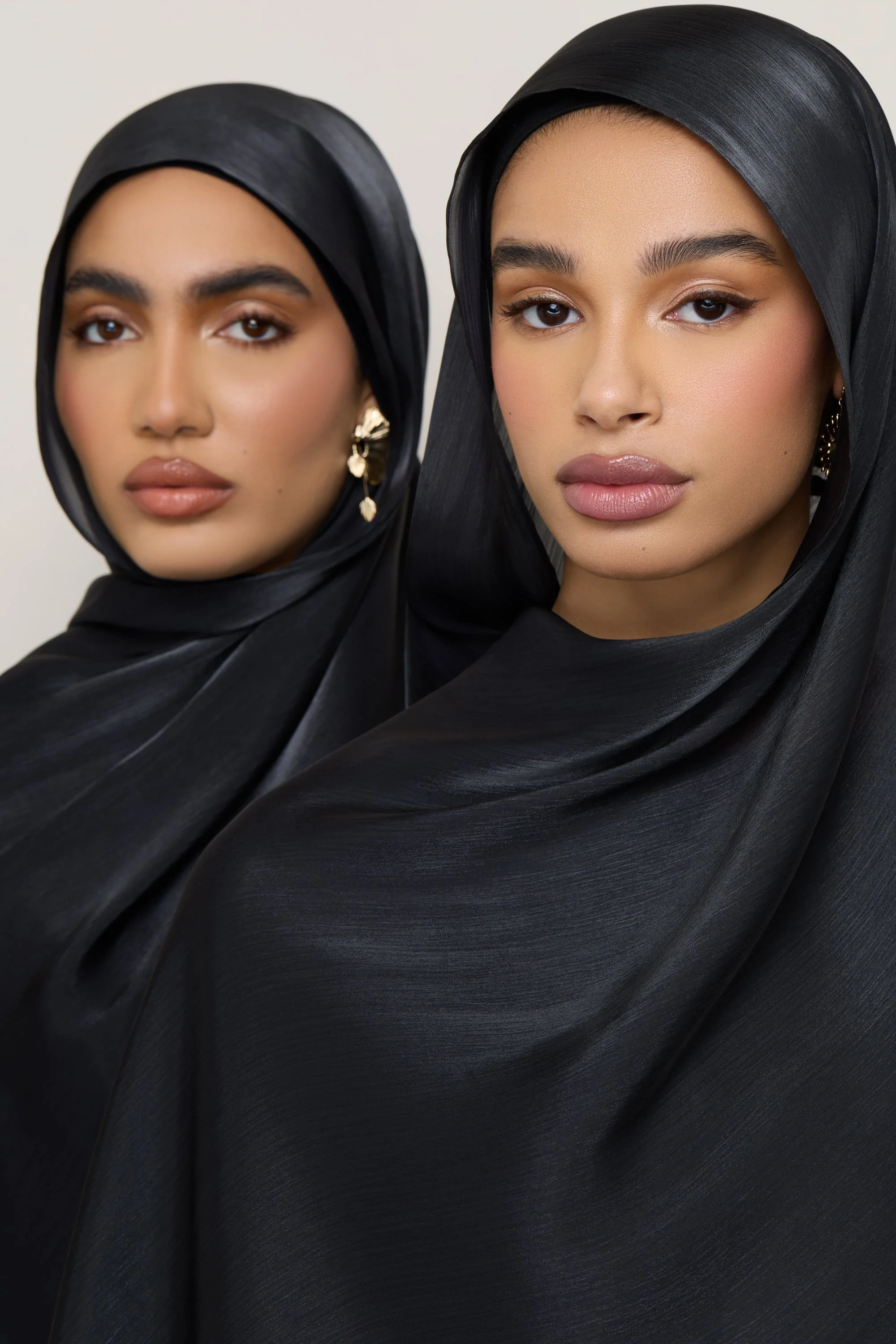 Shimmer Chiffon Hijab - Black - Image 2