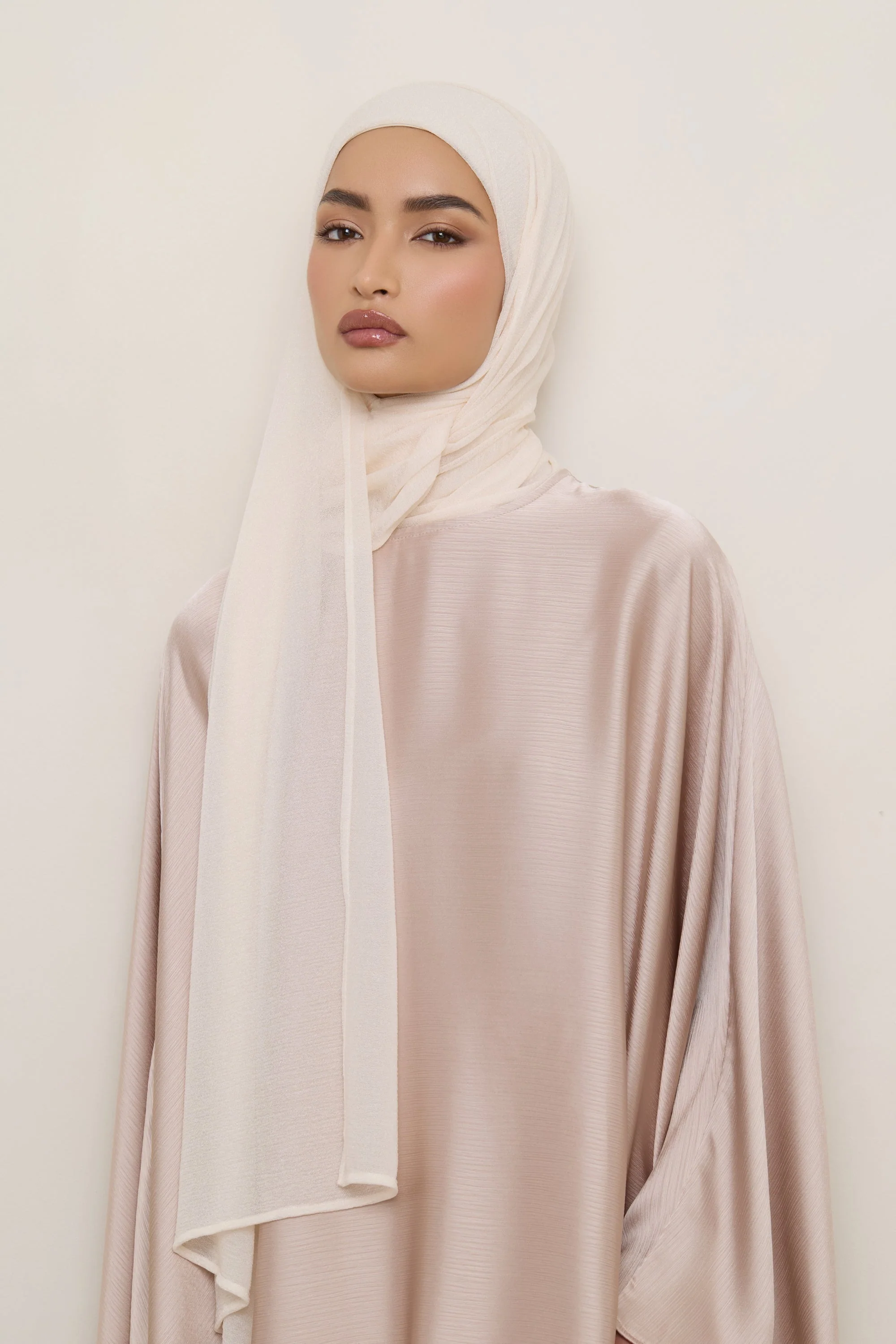 Shimmer Stretch Hijab - Vanilla - Image 2