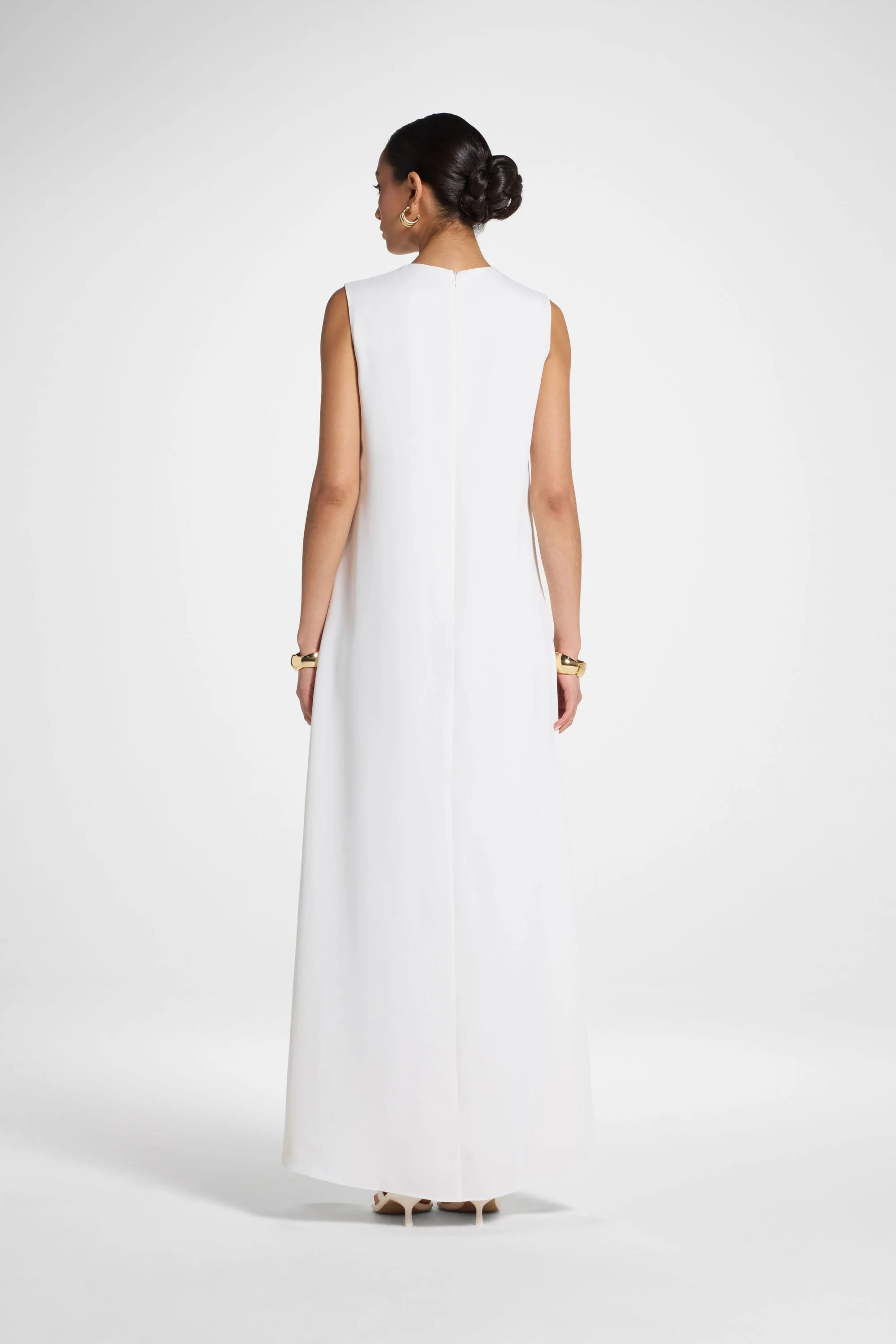 Signature Sleeveless Inner Maxi Dress - White - Image 5