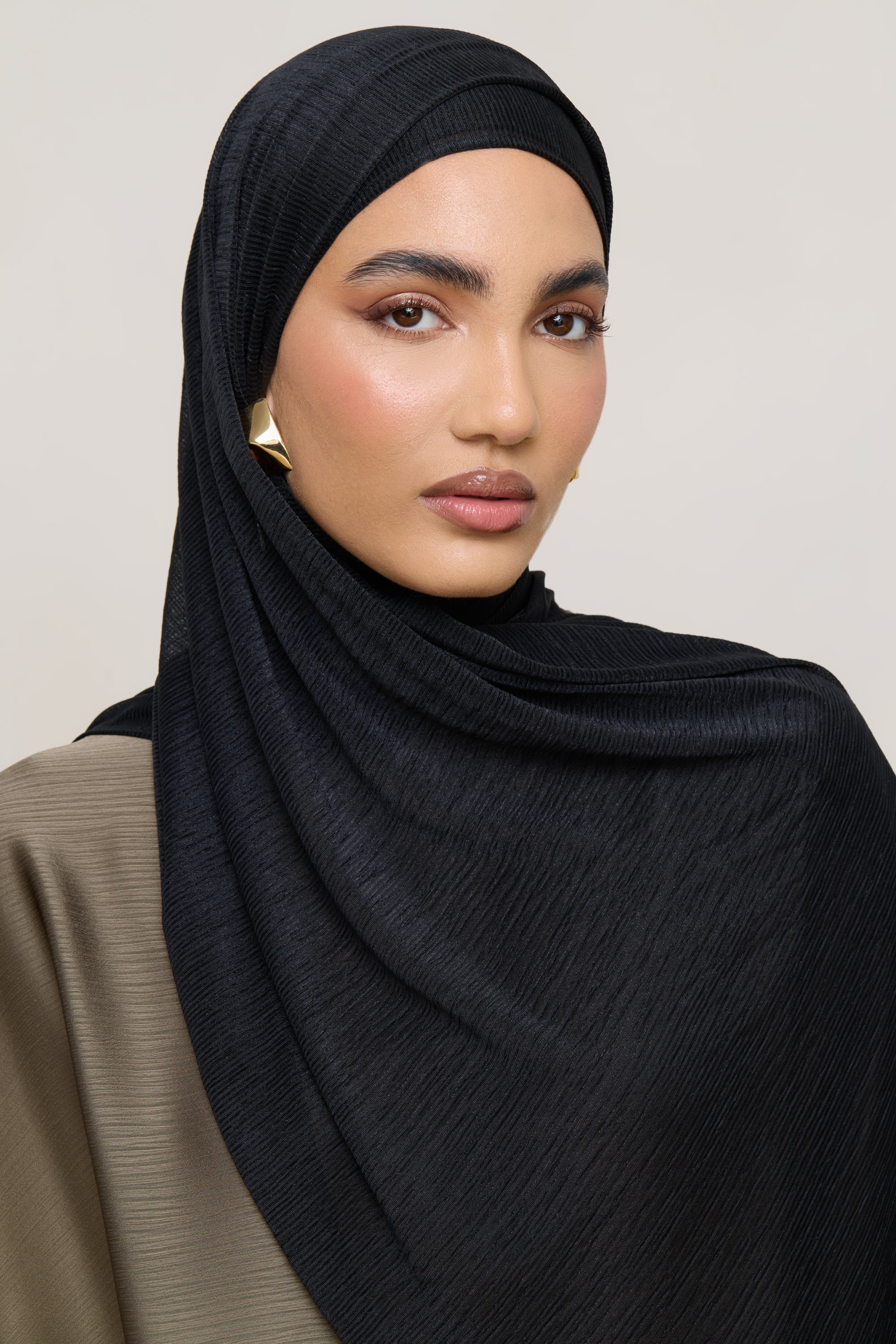 Stretch Stripe Hijab - Black - Image 3