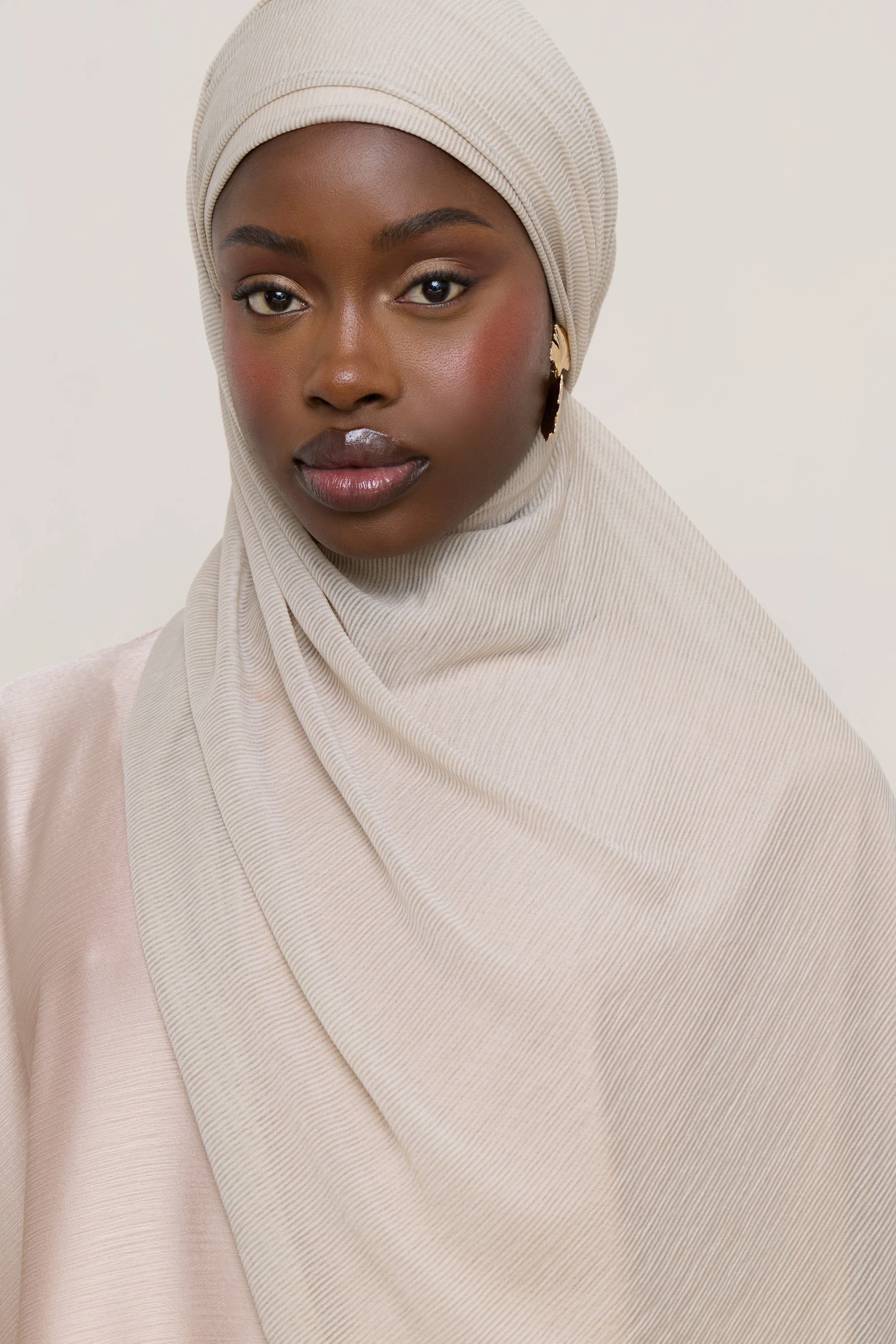 Stretch Stripe Hijab - Cloud - Image 9