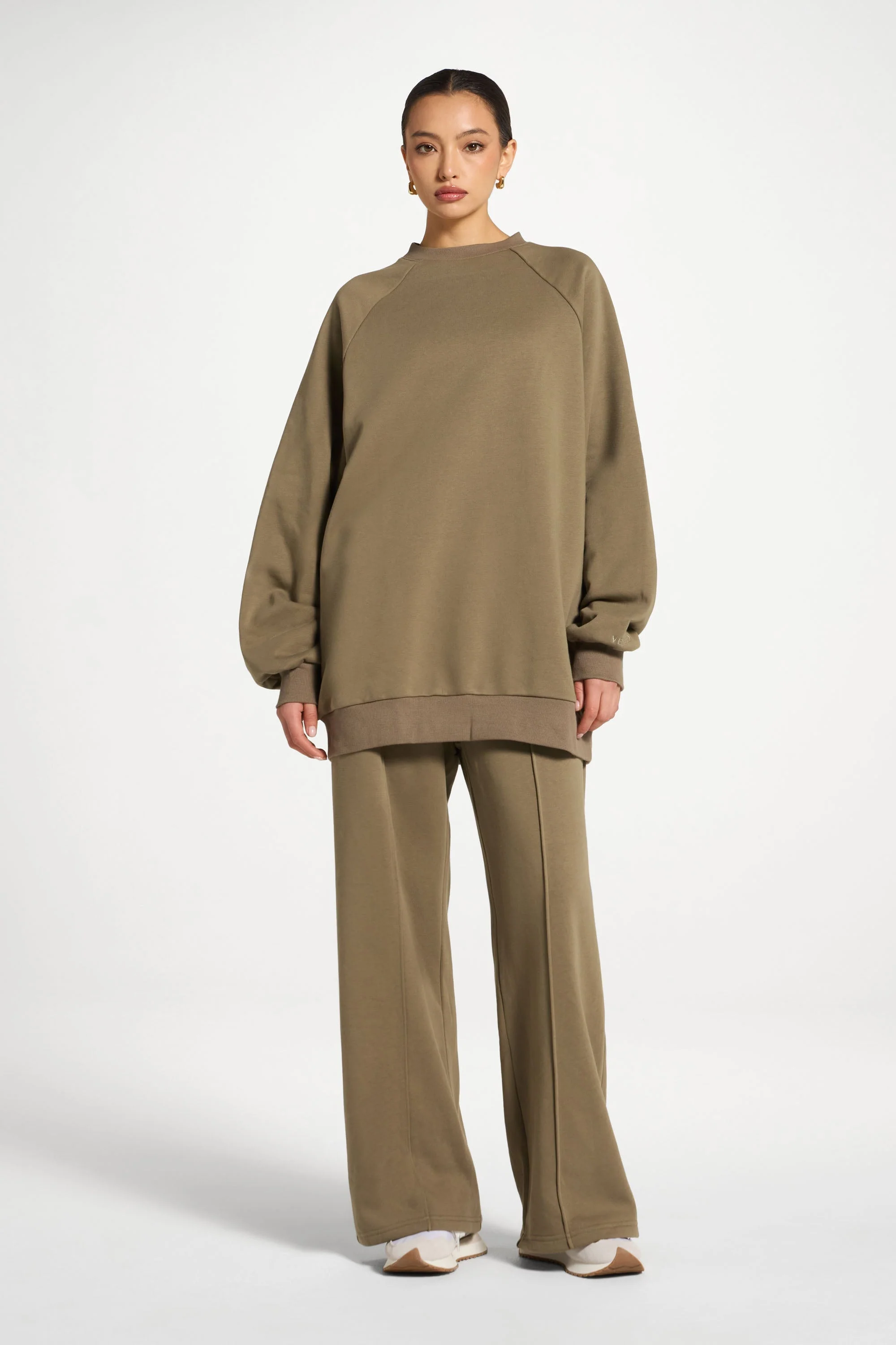 Unisex Raglan Sleeve Sweatshirt - Midnight Moss - Image 2