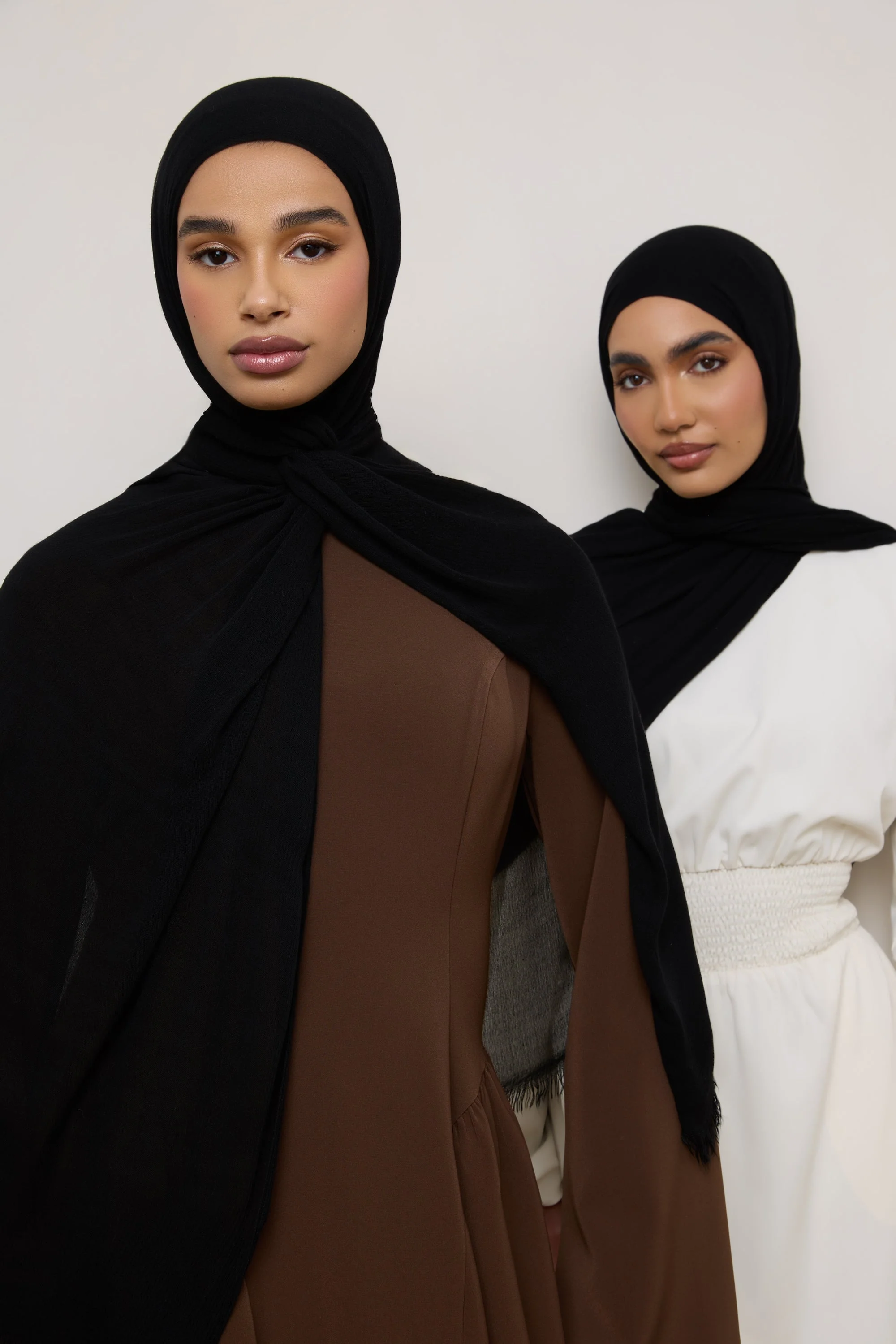 Modal Crinkle Hijab - Black Fringe - Image 4