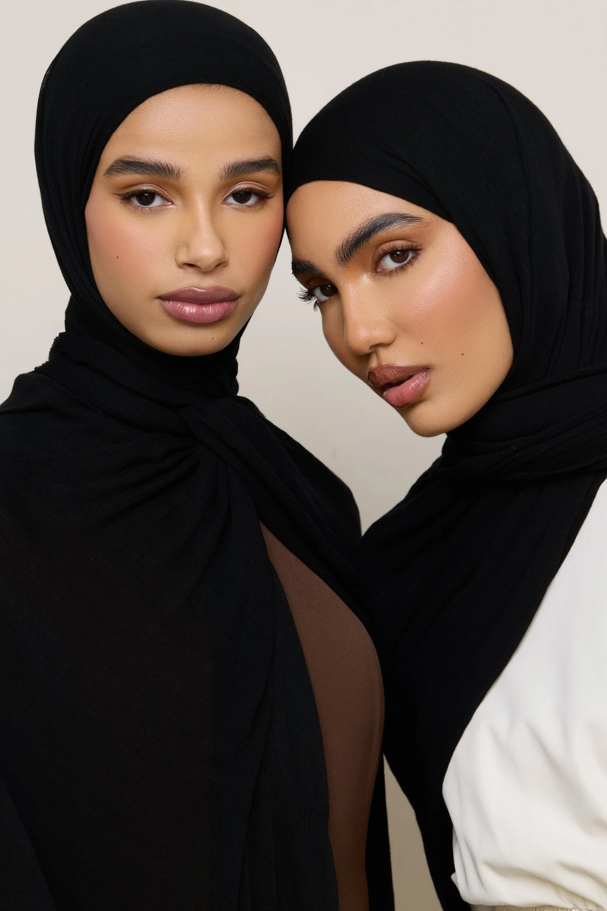 Modal Crinkle Hijab - Black Fringe - Image 5