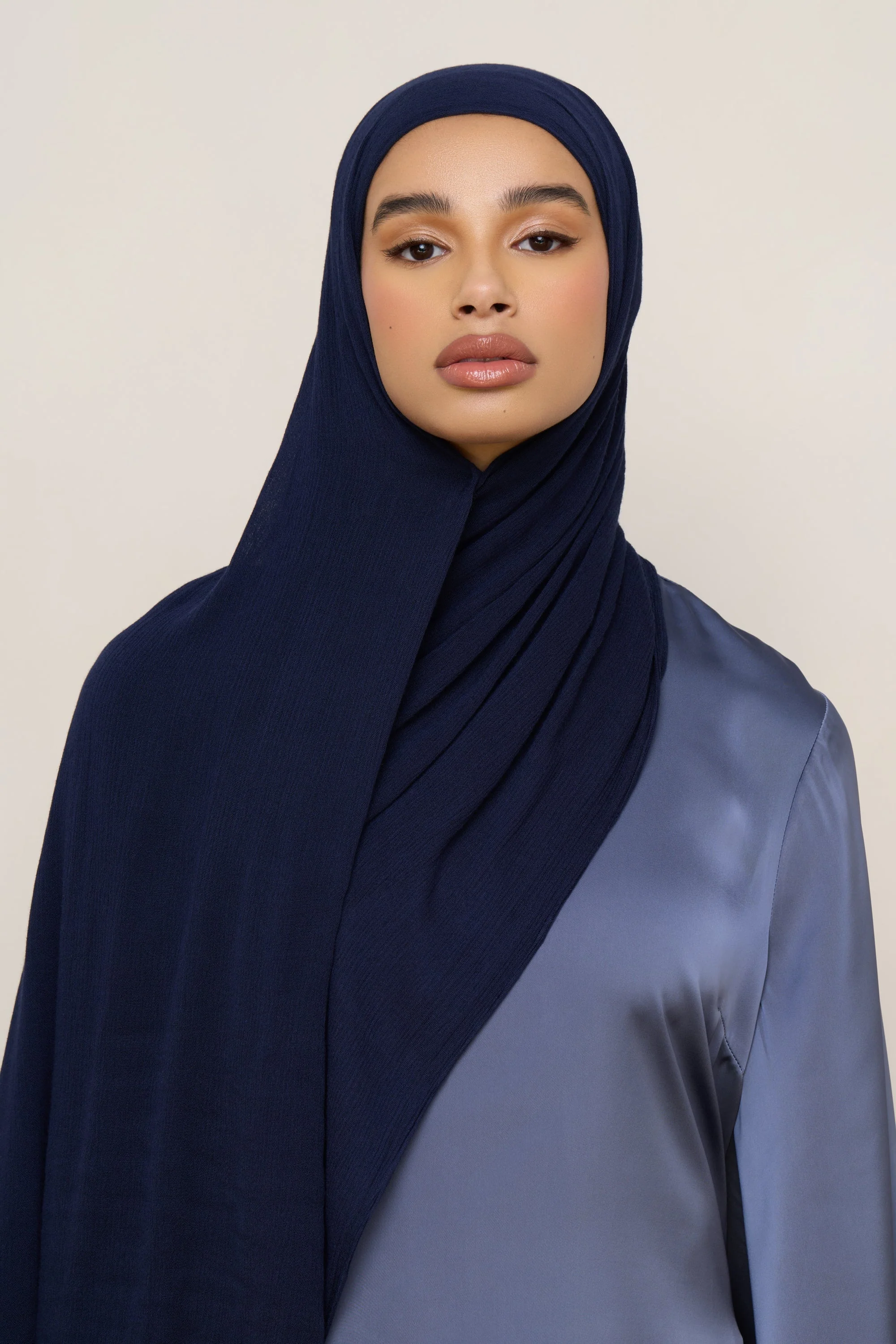 Modal Crinkle Hijab - Navy Fringe - Image 2
