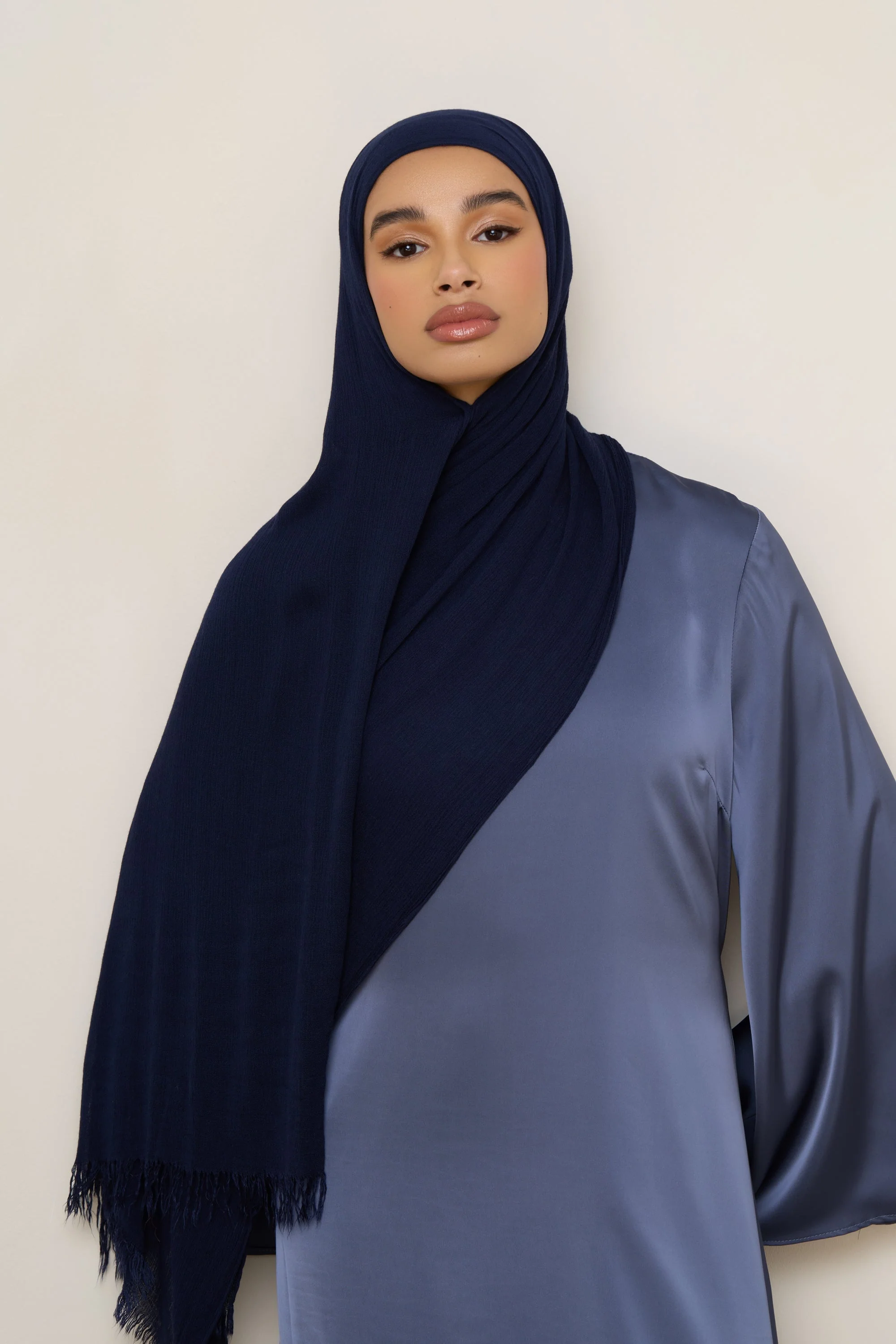 Modal Crinkle Hijab - Navy Fringe - Image 4
